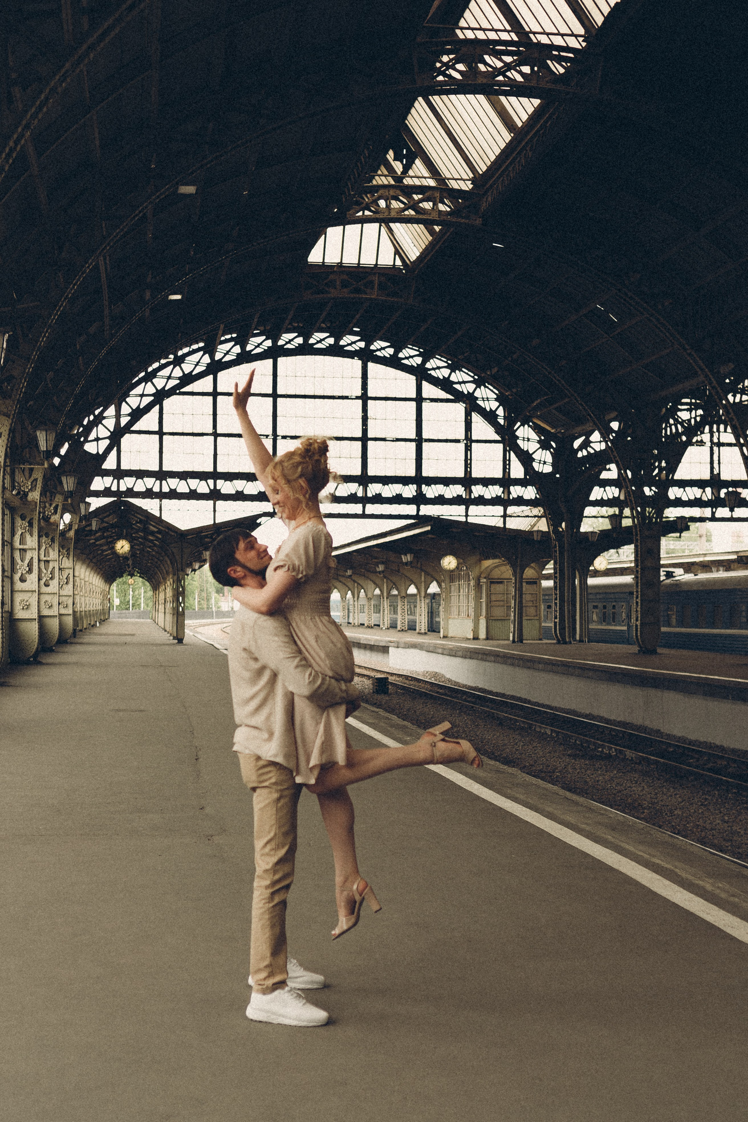 ПРОГУЛКА НА ВИТЕБСКОМ ВОКЗАЛЕ. Профессиональный фотограф, Санкт-Петербург — Виктория Богомолова