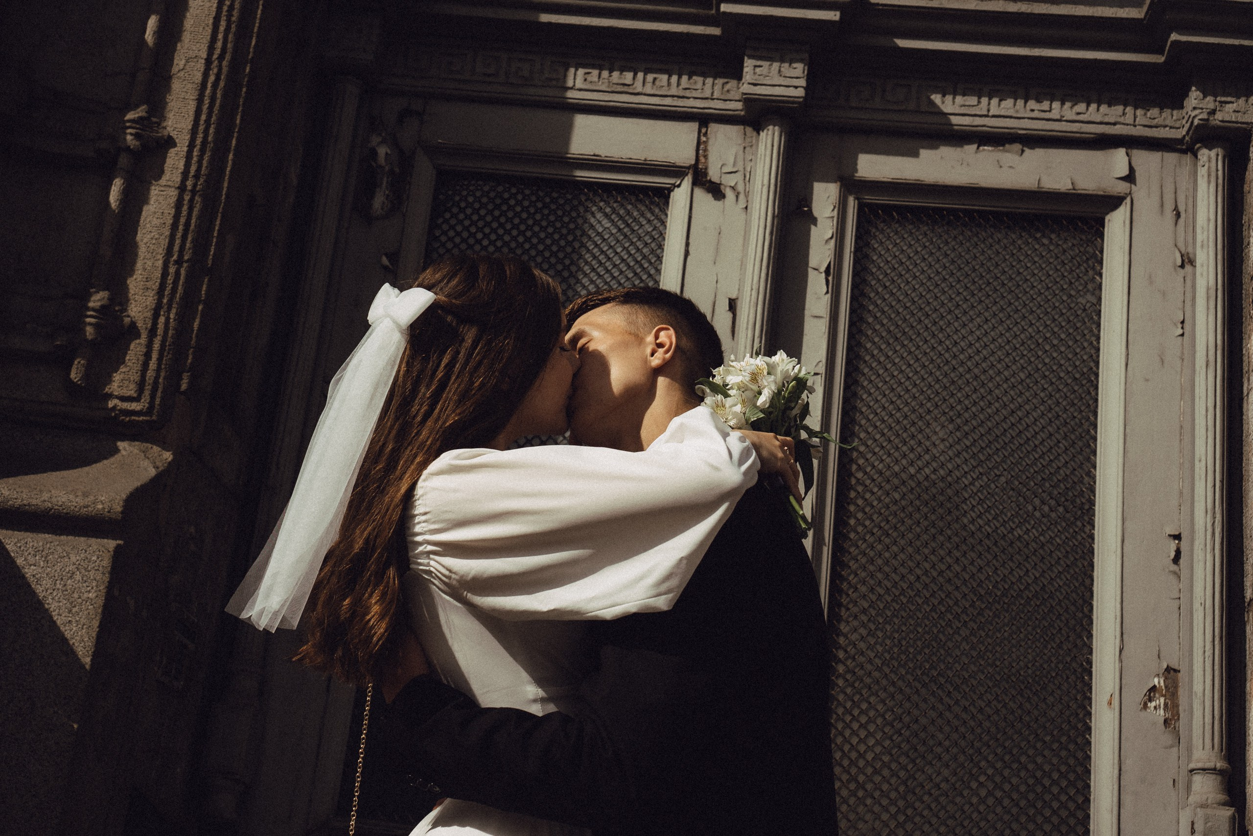 СВАДЕБНАЯ СЬЕМКА В ТАВРИЧЕСКОМ САДУ И ПРОГУЛКА ПО ЧЕРНЫШЕВСКОЙ. Профессиональный фотограф, Санкт-Петербург — Виктория Богомолова