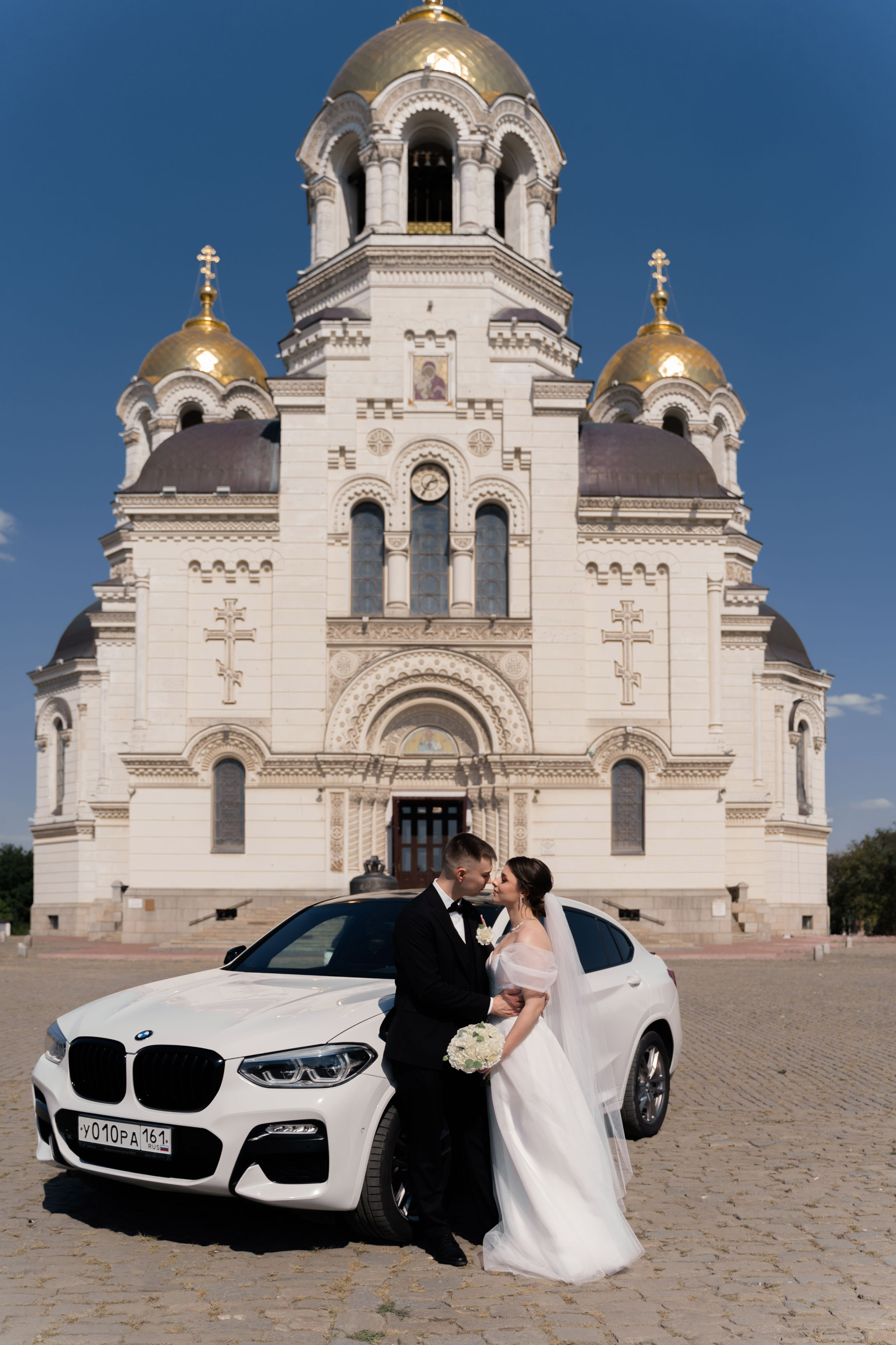фотосессия жениха и невесты в городе Новочеркасск, Вознесенский Кафедральный собор