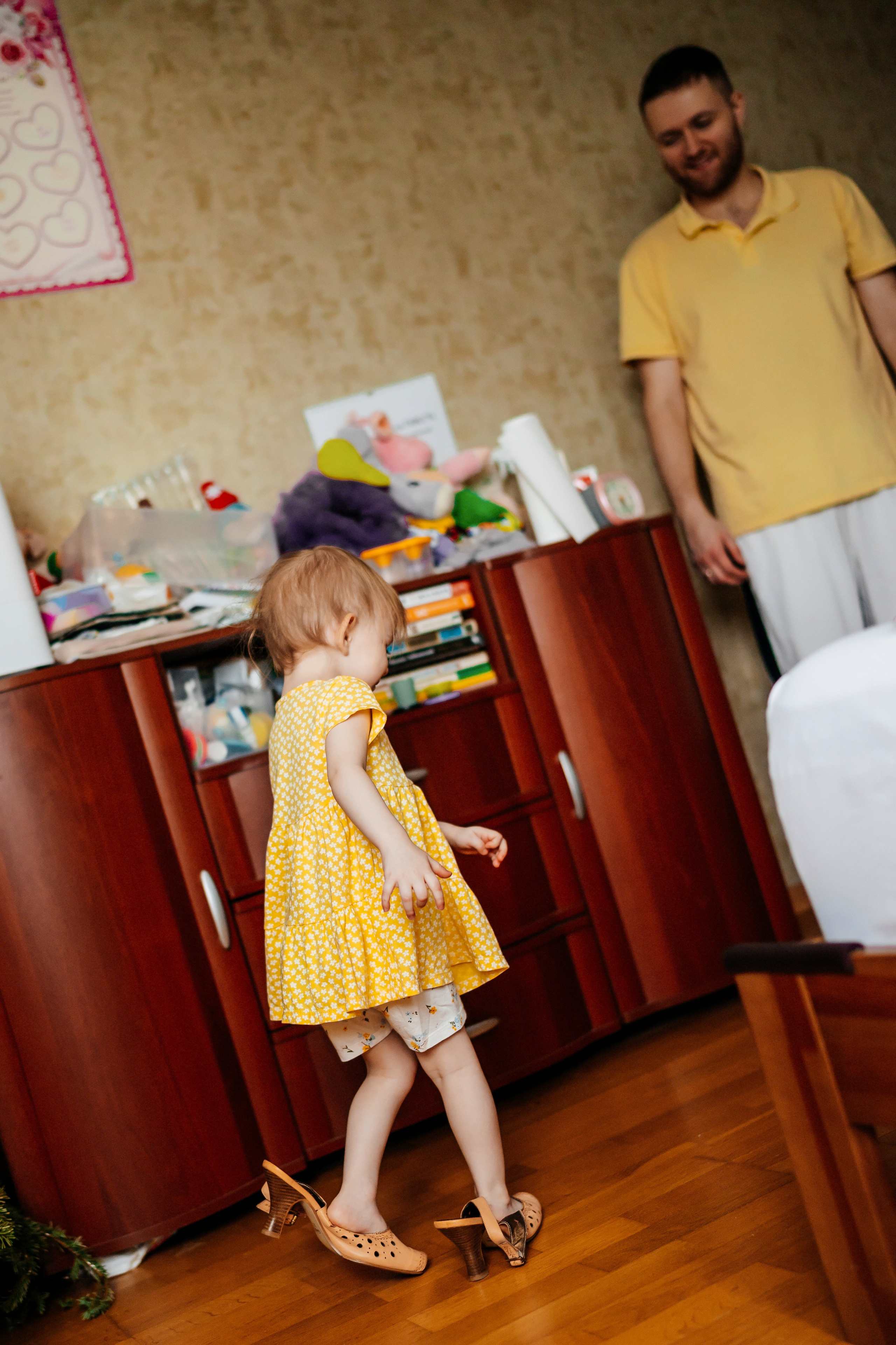 Семейная фотосессия дома с маленьким ребенком. Семейный фотограф в Москве Ирина Жур