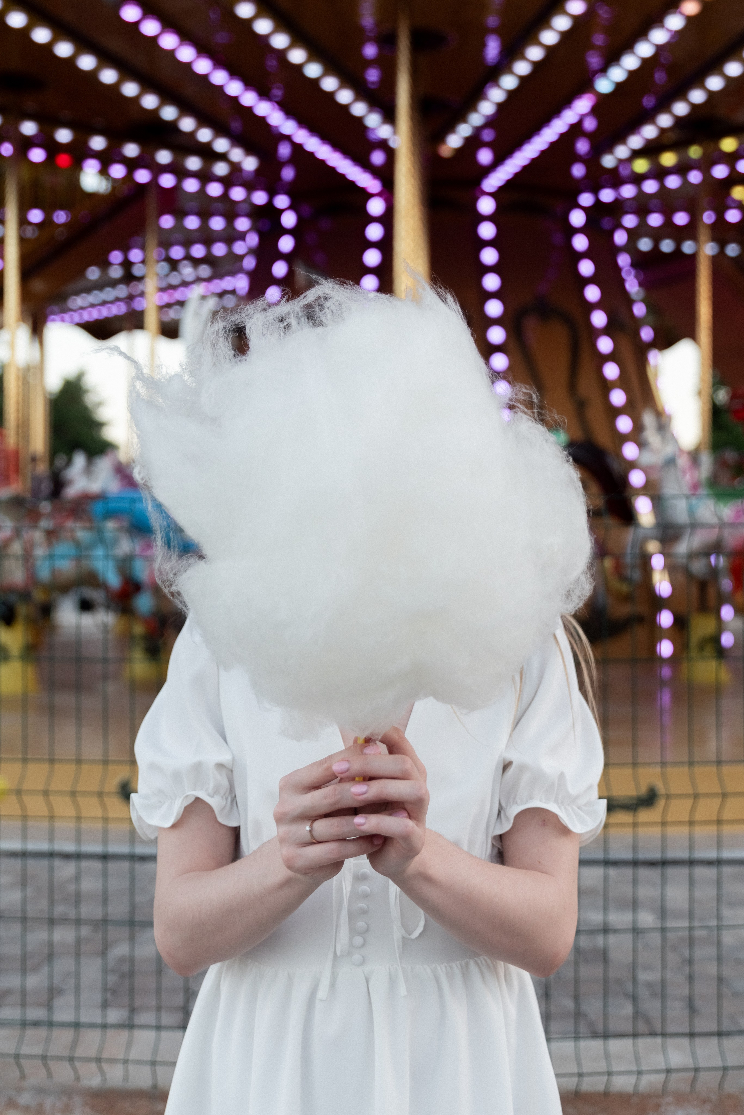 Love Story карусель. Аня и Никита. Фотограф Алеся Груздо Волгоград