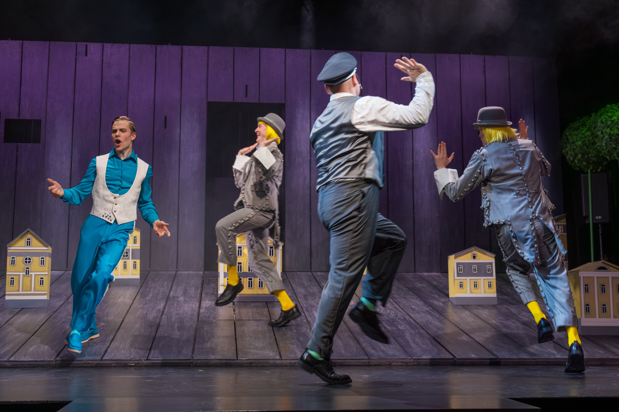 Театр Терезы Дуровой: Ревизор. Сайт фотографа Сергея Абрамова