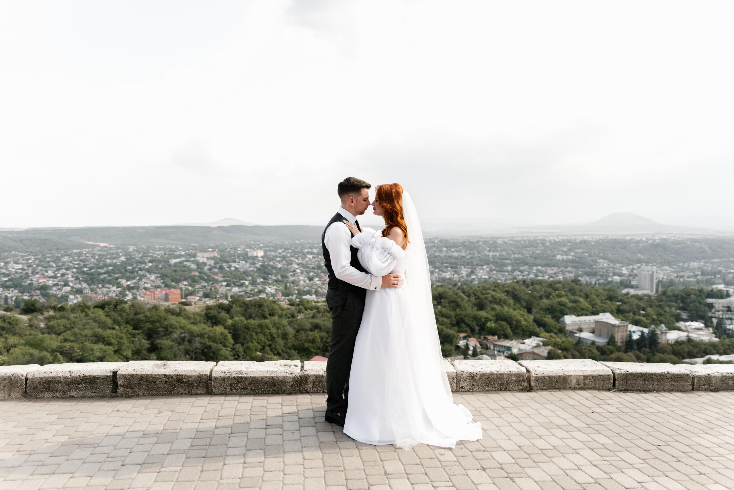 Свадьба в европейском стиле. Свадебный фотограф в Пятигорске и КМВ Софья Аджикеримова