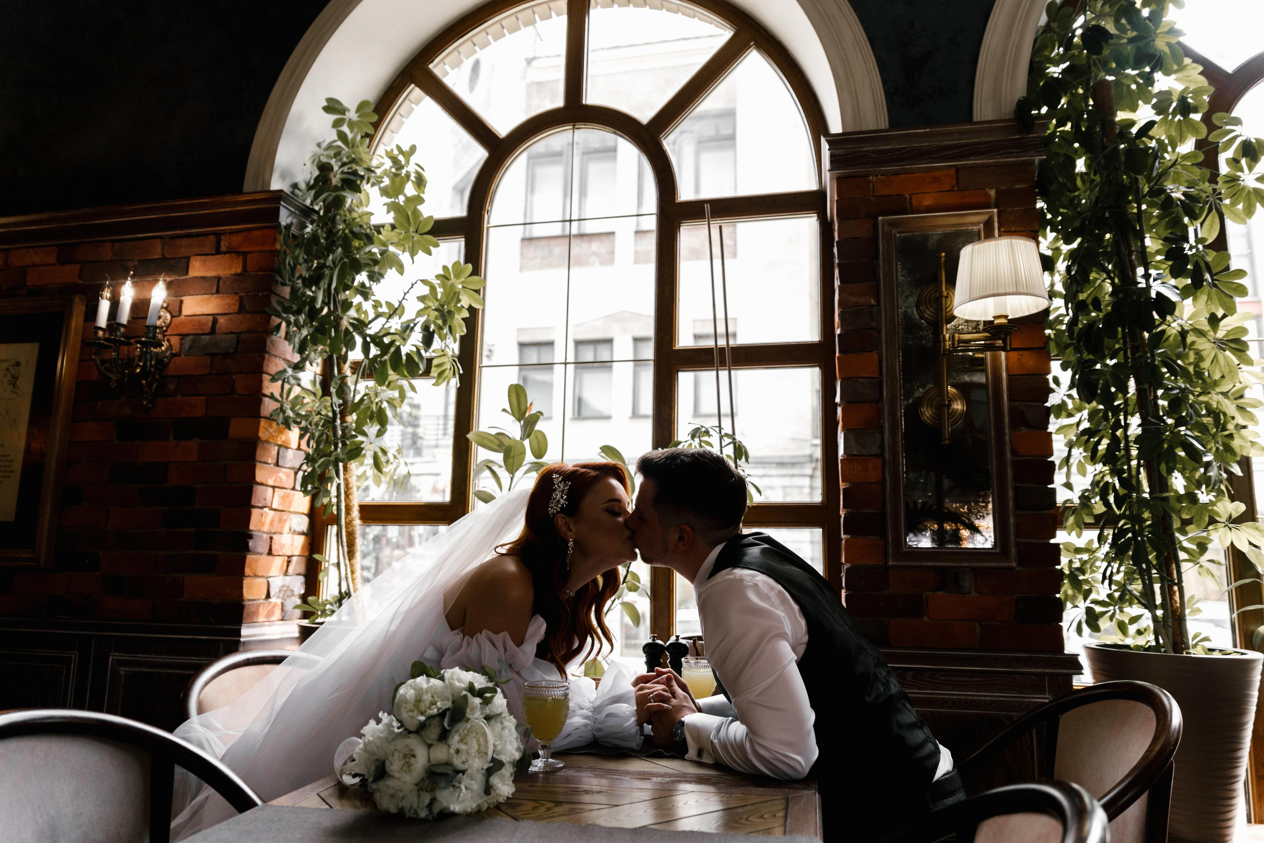 Свадьба в европейском стиле. Свадебный фотограф в Пятигорске и КМВ Софья Аджикеримова