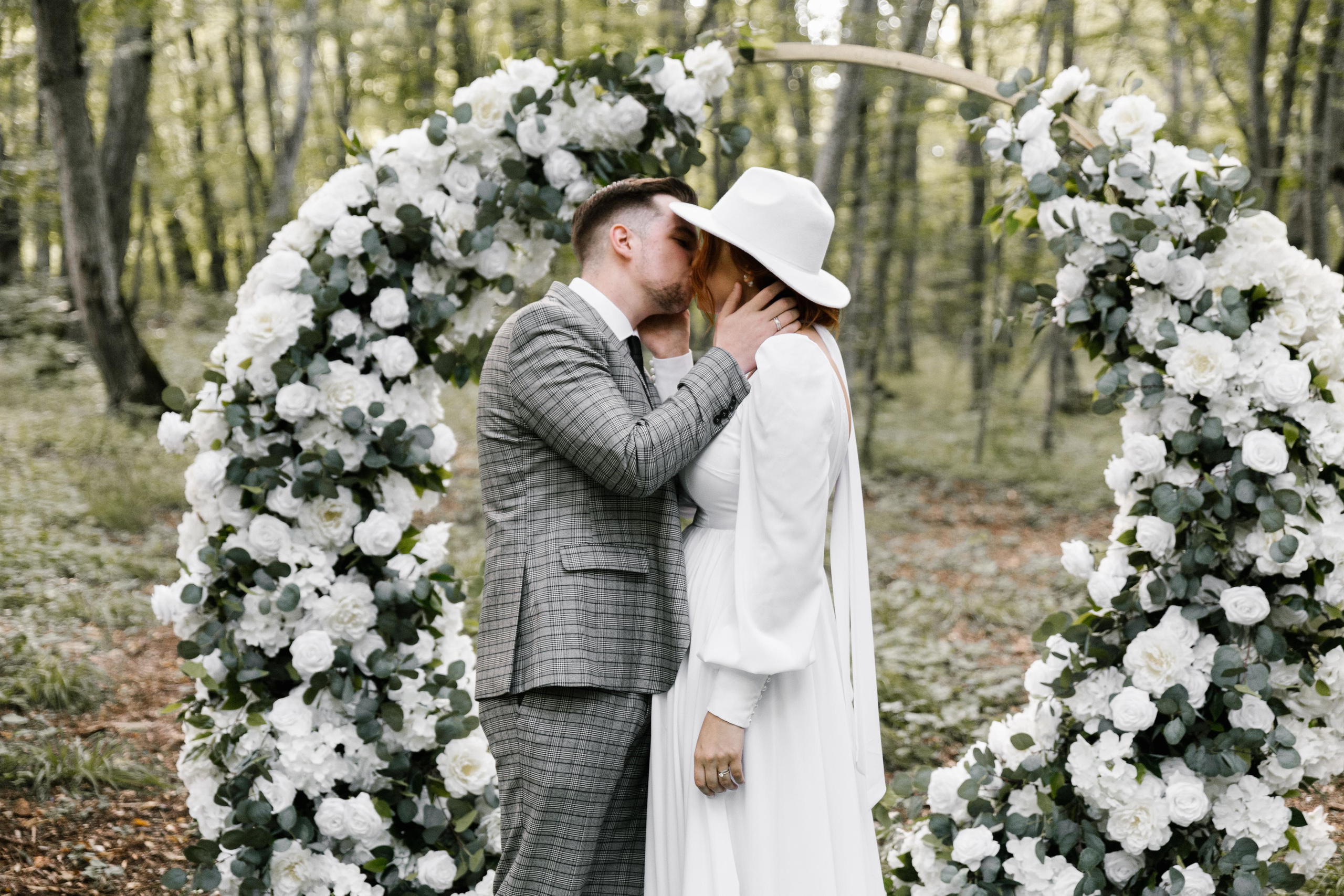 Свадебная фотоссесия. Свадебный фотограф в Пятигорске и КМВ Софья Аджикеримова