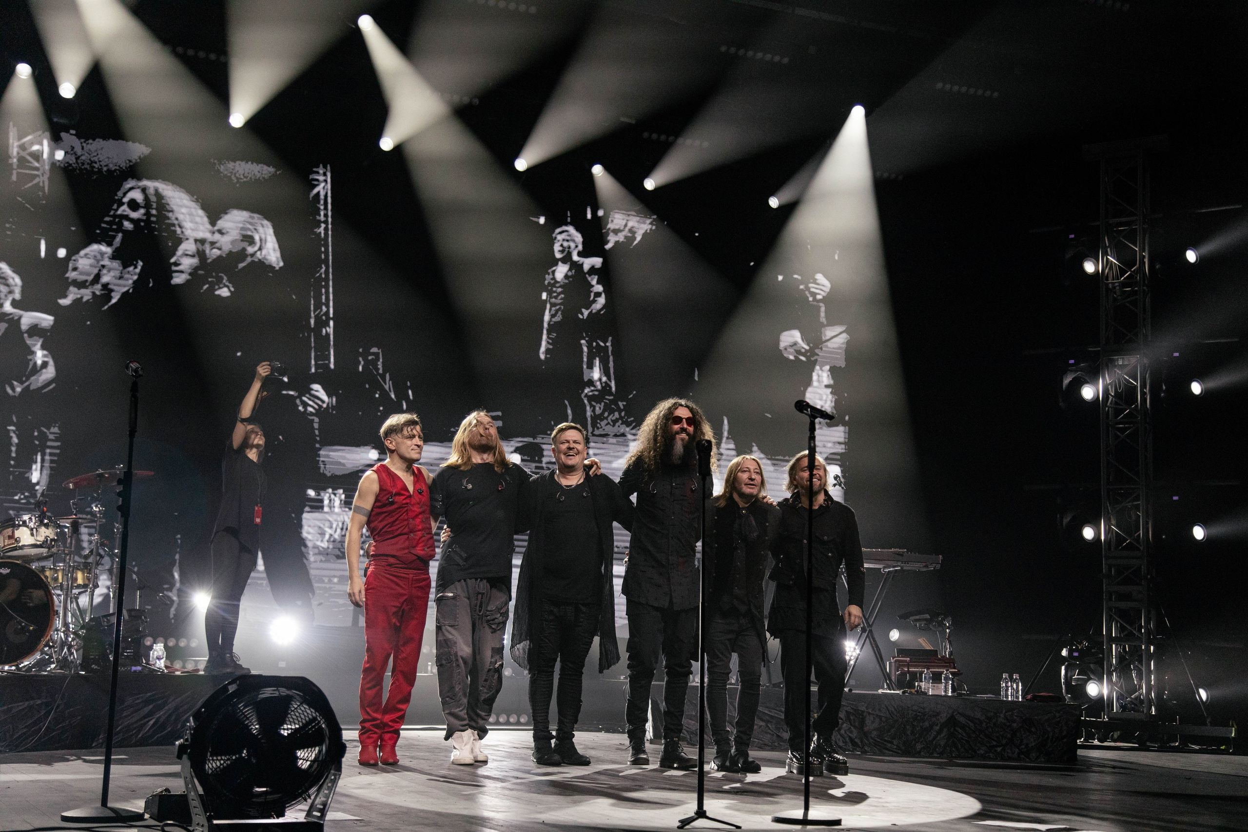 БИ-2. Концерт в Анталье. Фотограф Анна Чернигова