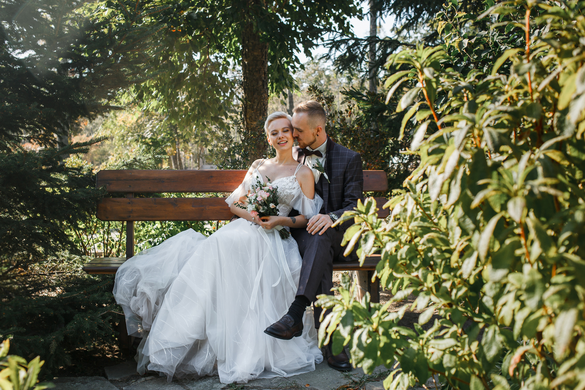 Фотограф Владивосток, макияж, платье, сборы, ведущий, свадьба, фотосессия, маяк