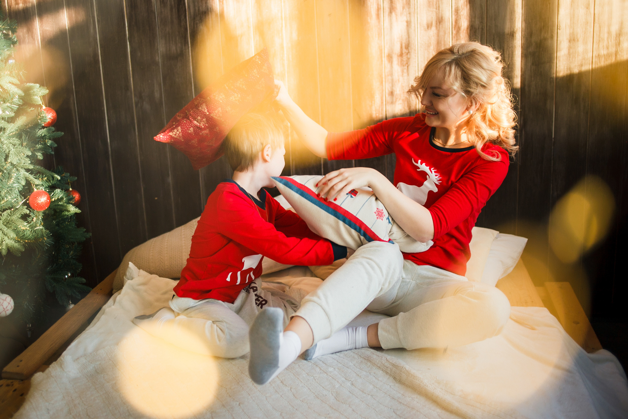 Новогодняя фотосессия мама и сын. Свадебный фотограф во Владивостоке и Славянке