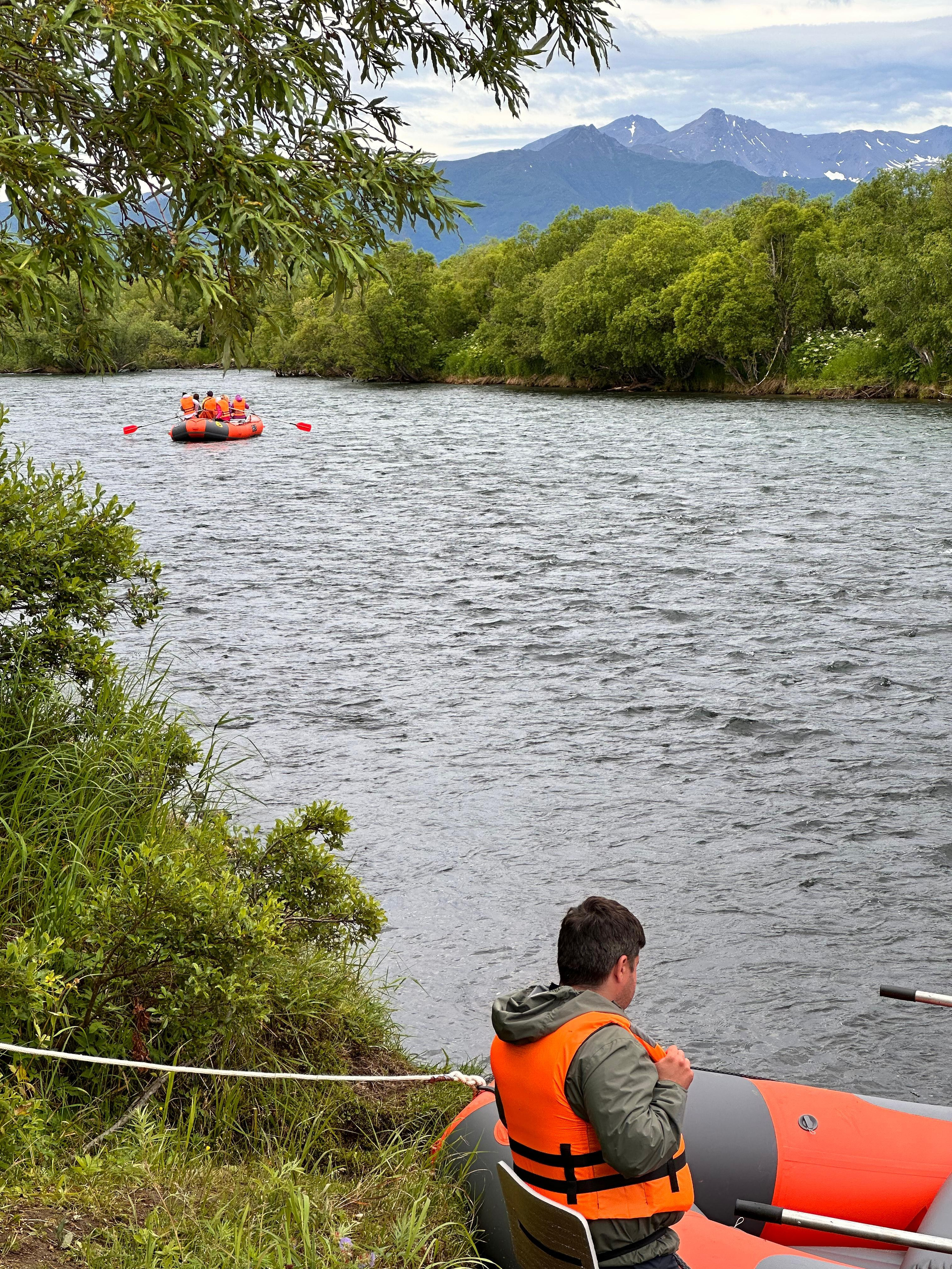 Сплав по реке Быстрая + Малкинские горячие источники. Экскурсионные туры по Камчатке