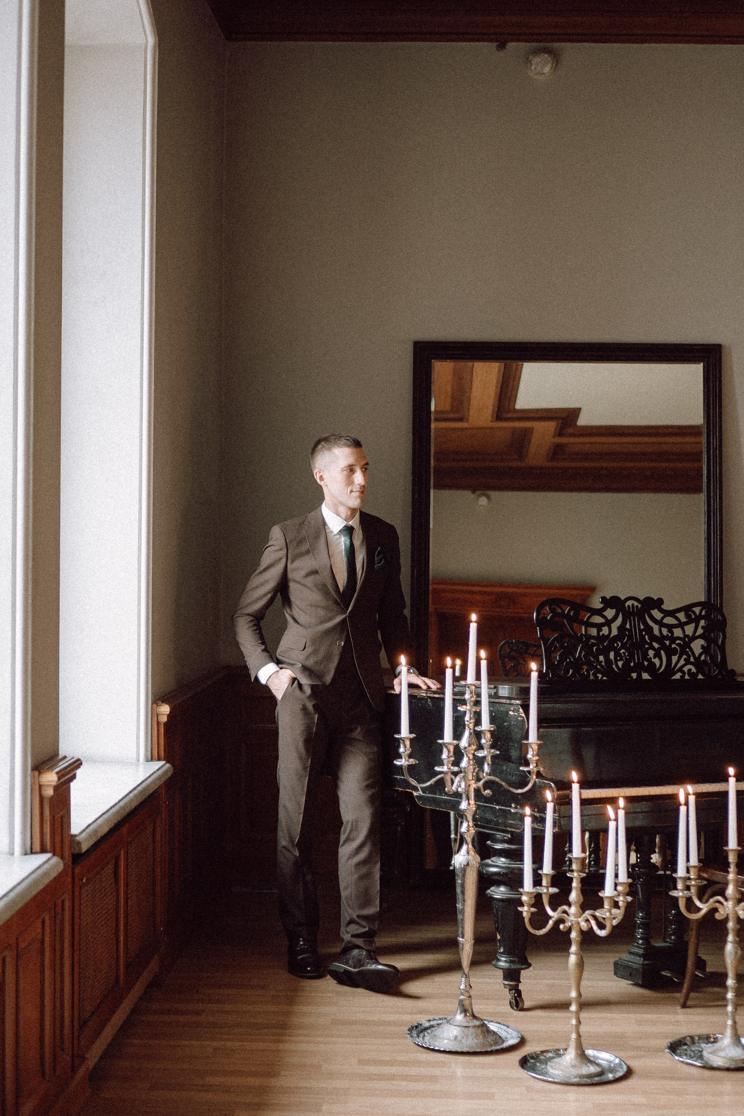 СВАДЕБНАЯ ПРОГУЛКА В САНТК-ПЕТЕРБУРГЕ (ИСАКИЕВСКИЙ СОБОР, ЗИМНЯЯ КАНАВКА, ЭРМИТАЖ И БОЛЬШАЯ МОРСКАЯ УЛИЦА). Профессиональный фотограф, Санкт-Петербург — Виктория Богомолова