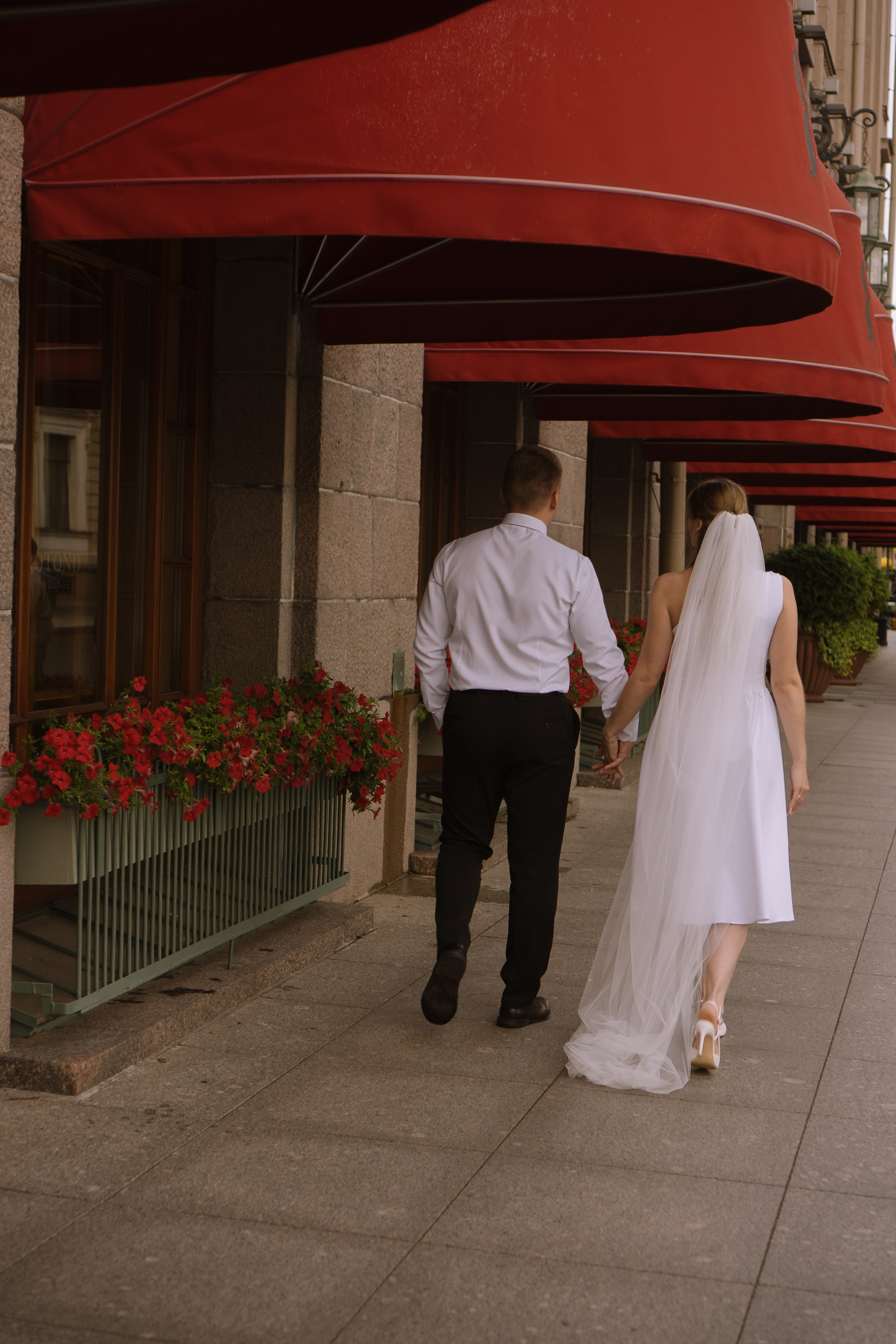 СВАДЕБНАЯ СЬЕМКА С ИСАКИЕВСКИМ СОБОРОМ, АСТОРИЯ И ЗАКОНОДАТЕЛЬНОЕ СОБРАНИЕ. Профессиональный фотограф, Санкт-Петербург — Виктория Богомолова