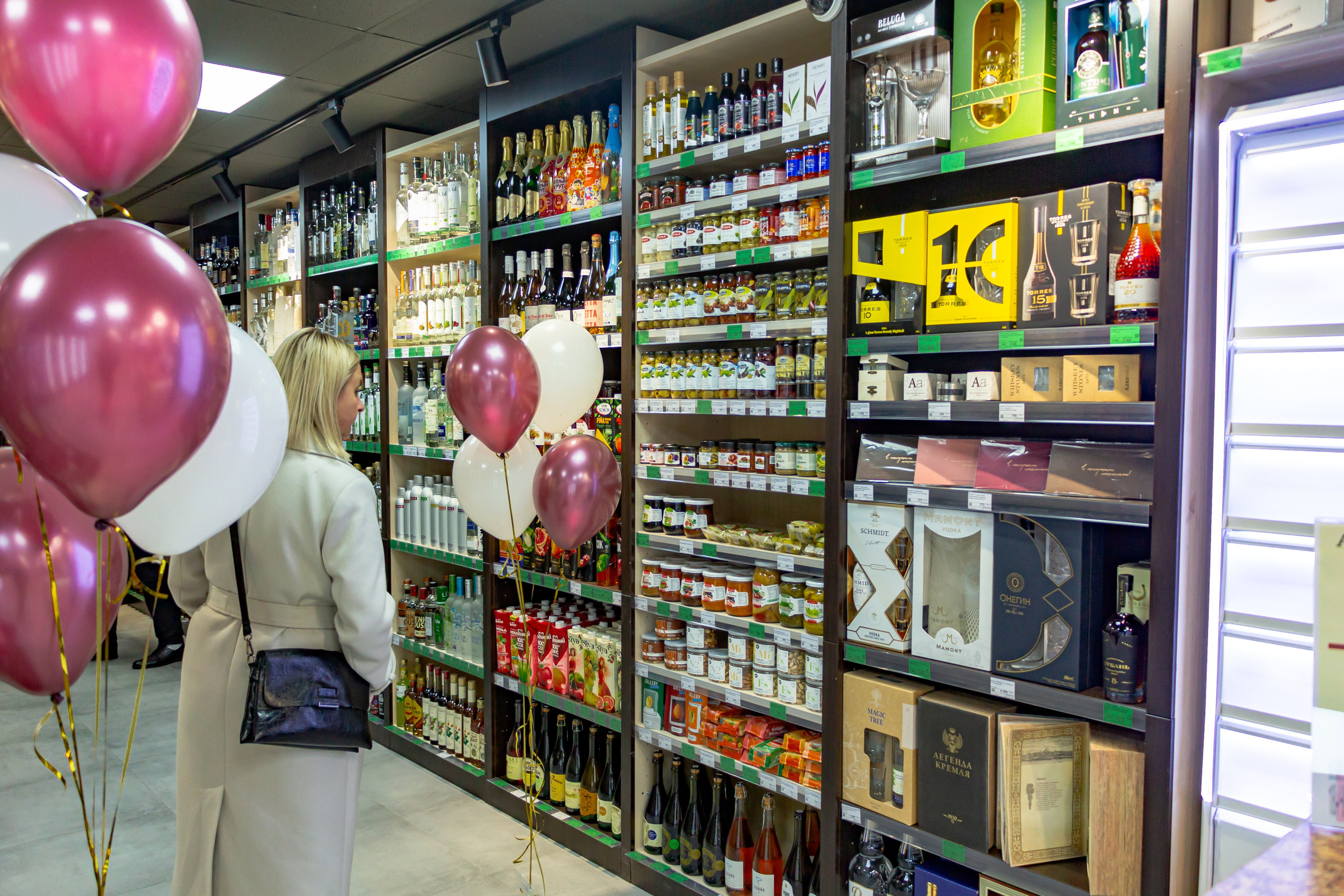 Алкотека открытие 500 магазина. Аник фотограф Симферополь, Крым