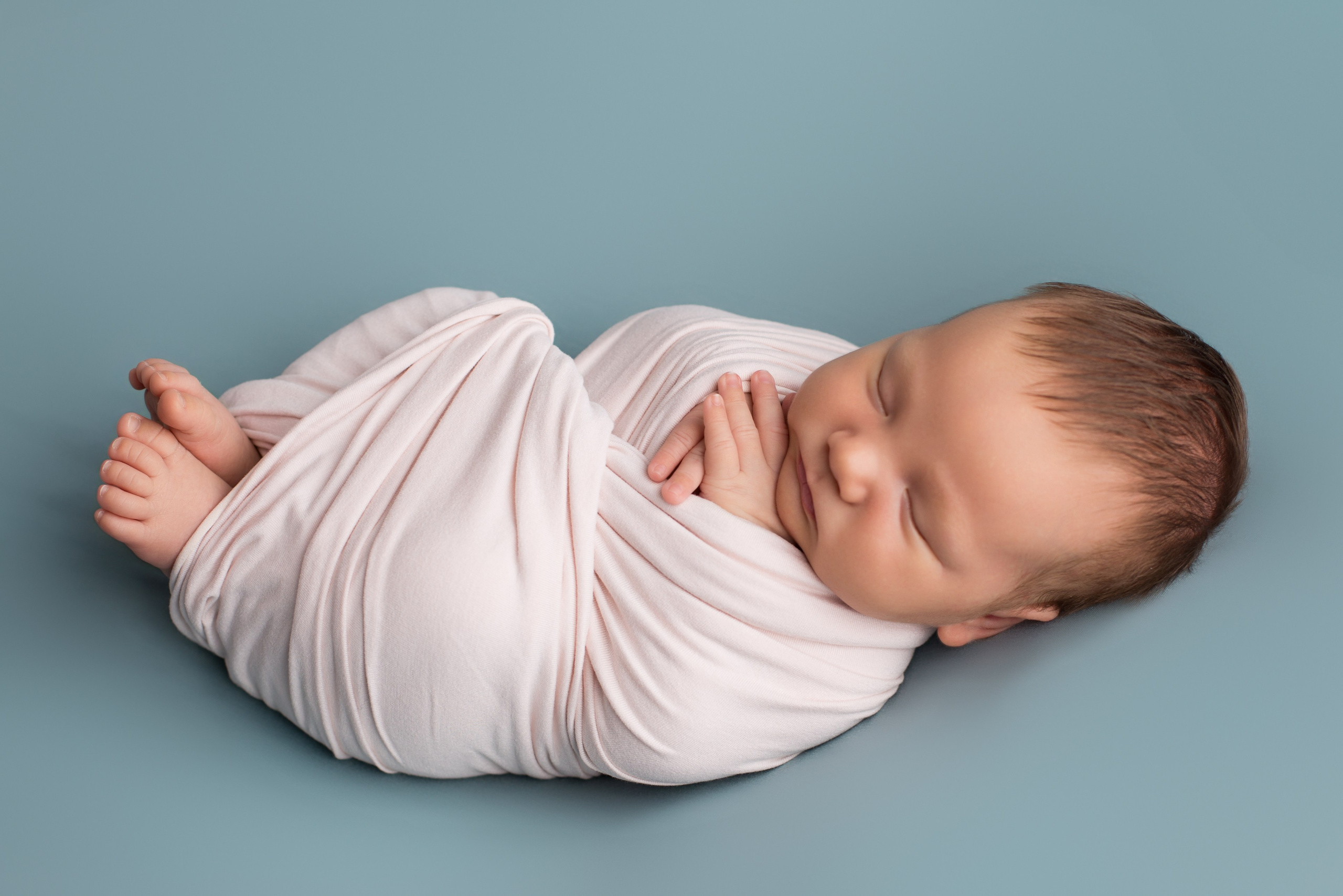 Леон. Ольга Анохина фотограф новорождённых в Зеленодольске