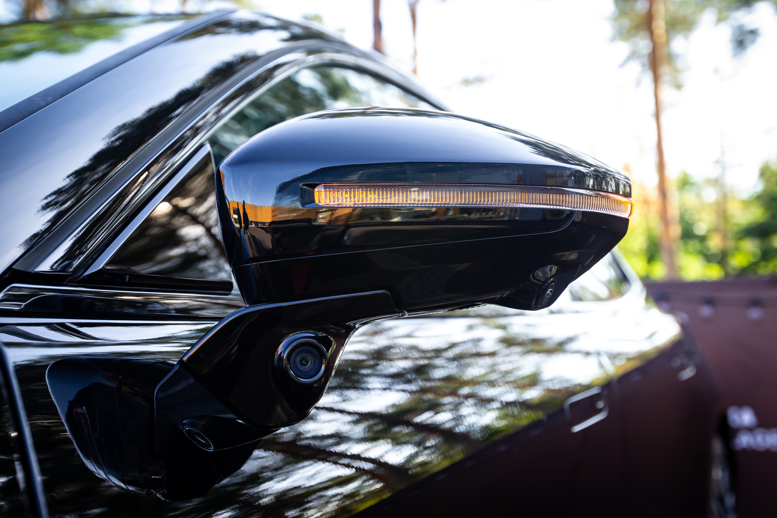 Профессиональная фотосъемка автомобилей в Москве и Московской области. Фотостудия в Москве LUXARTPHOTO