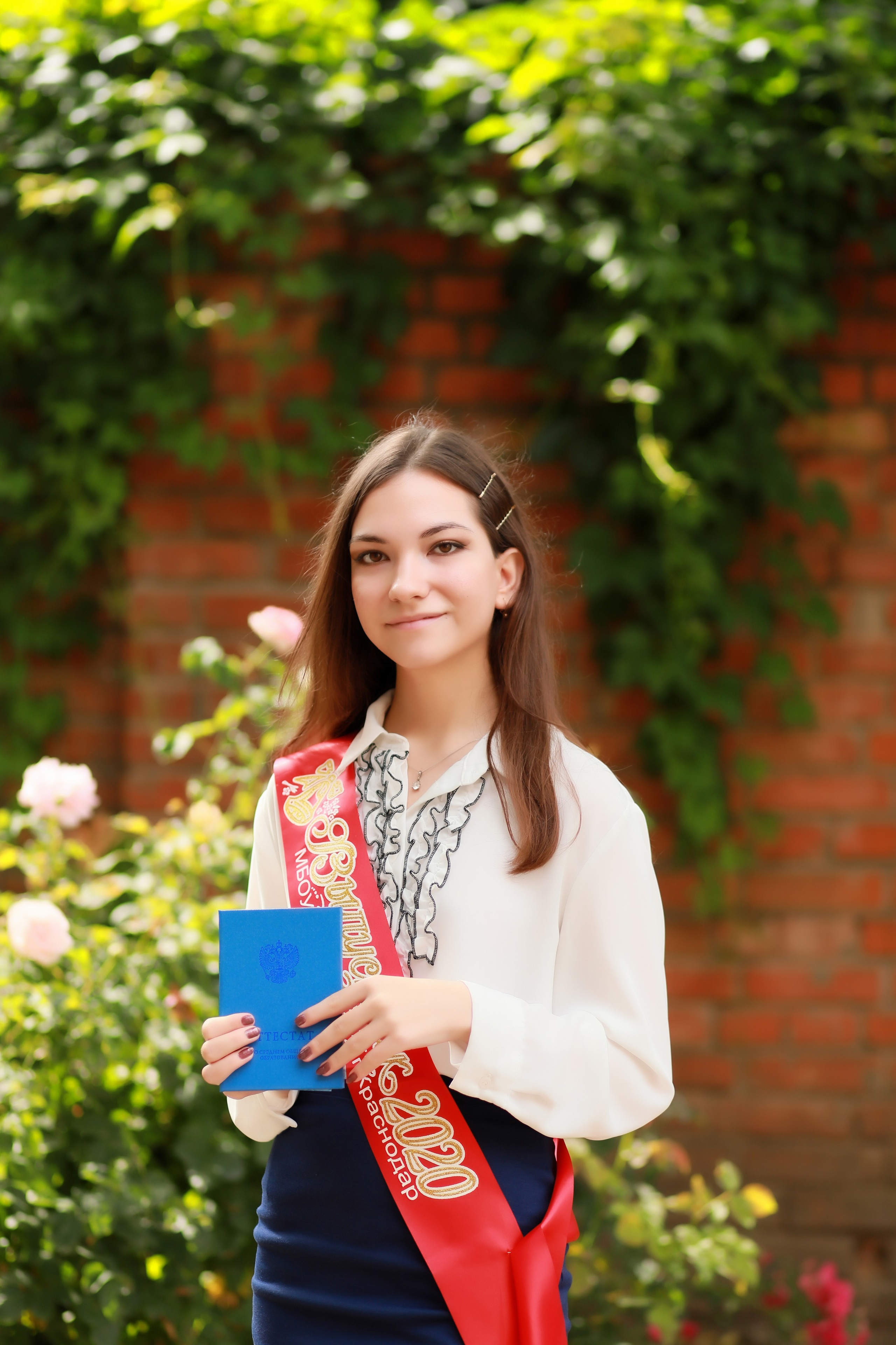 Вручение аттестатов (12 лицей). Детский семейный фотограф Краснодар