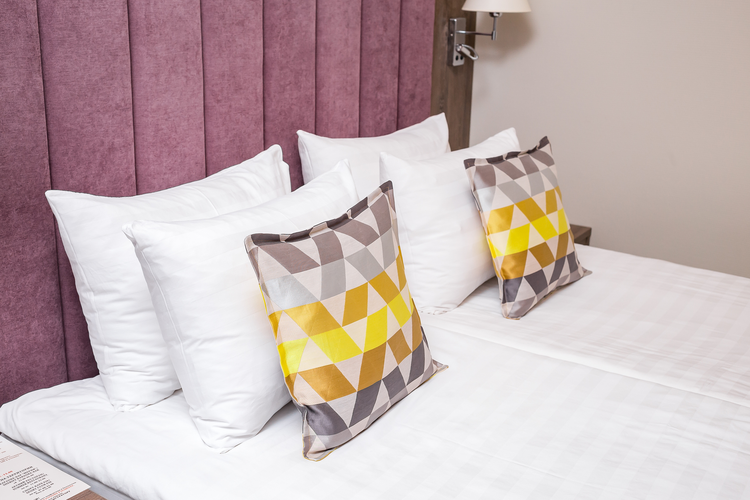 Интерьеры номеров отеля. Фотографиня Мария Дикова