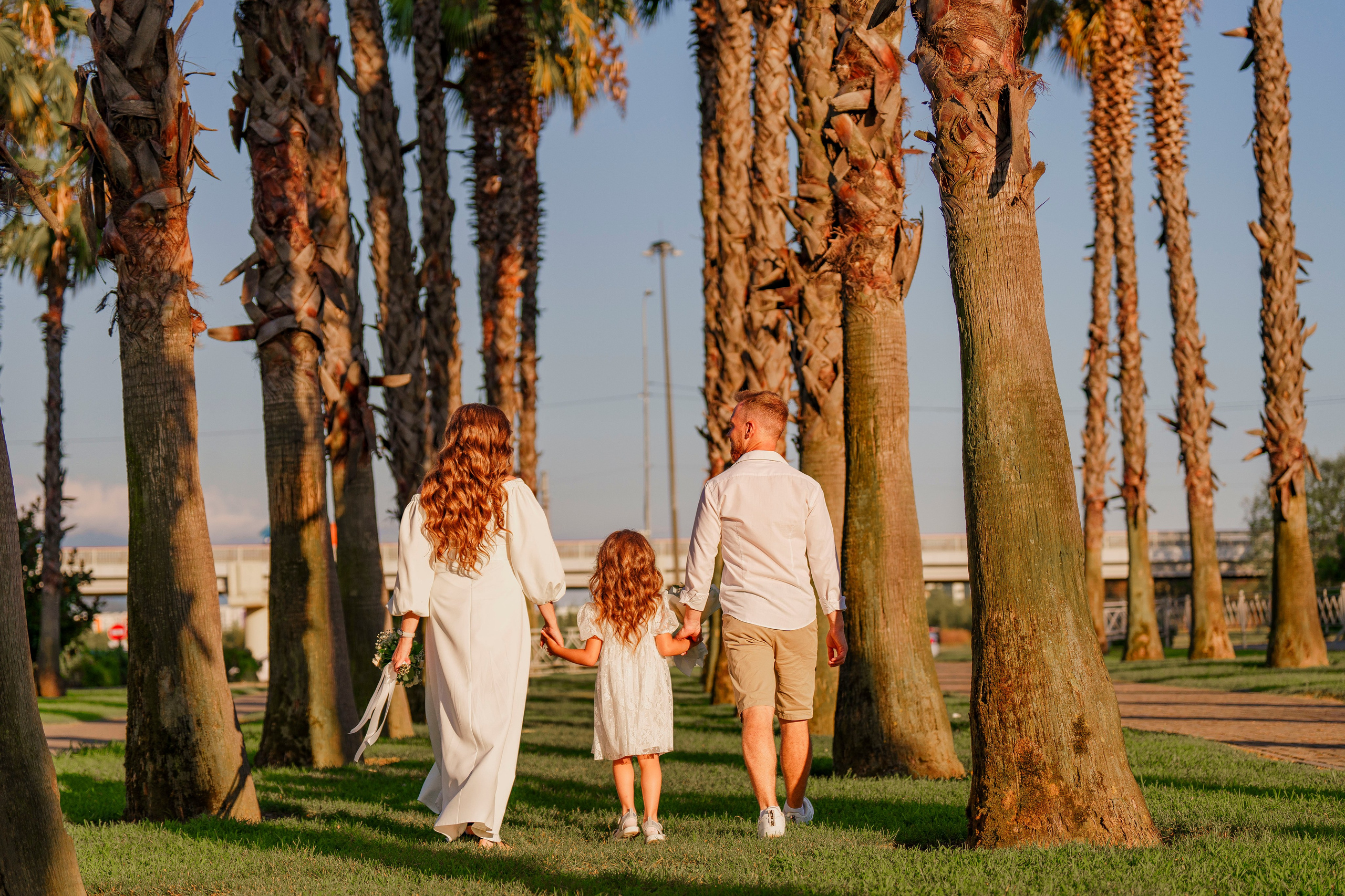 Семья на фотосессии. Фотограф видеограф Геннадий Янбаев в Сочи, Краснодаре