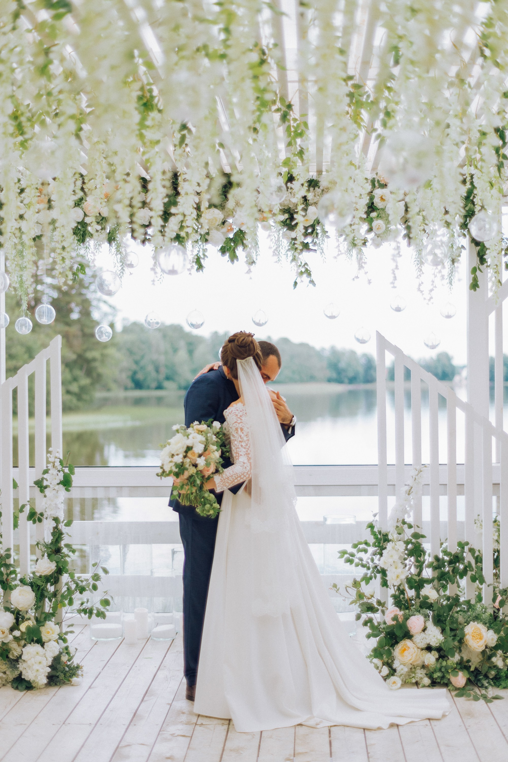 Свадьба на озере. Изящная фотография | Ксения Милушкина