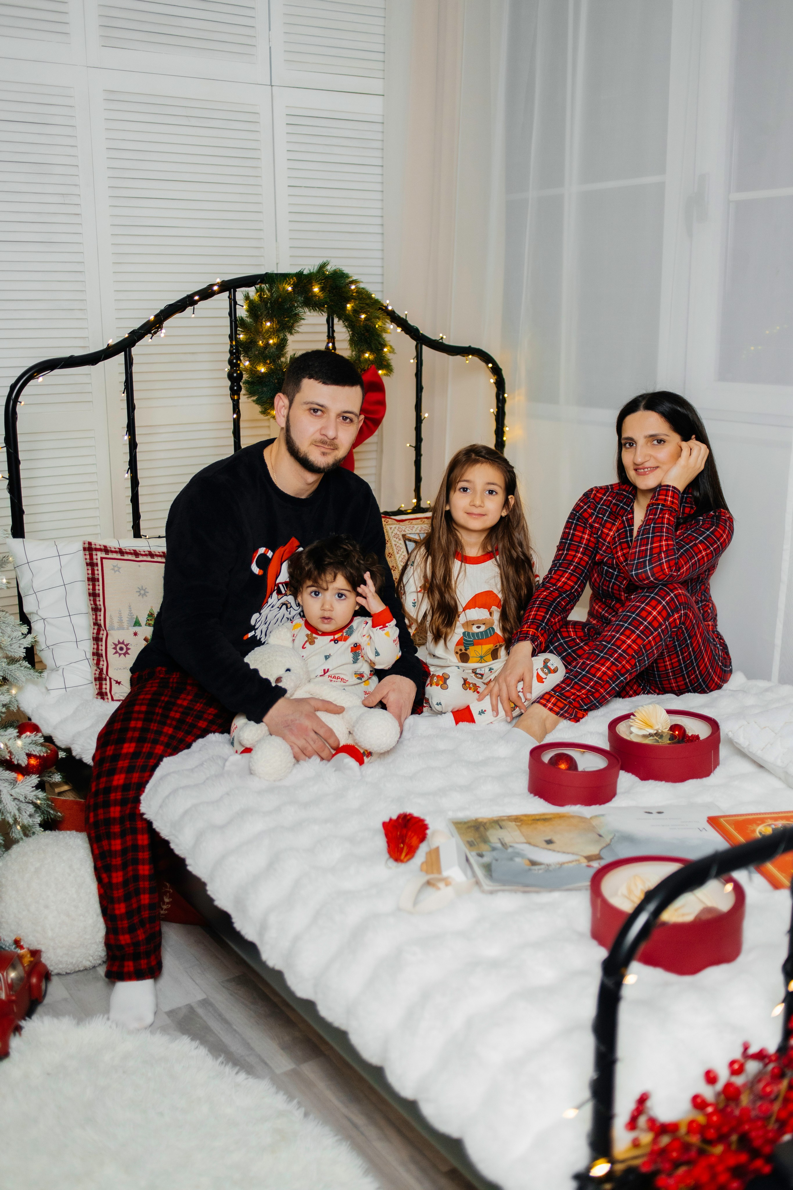 Студийная съемка в Сочи. Семейный фотограф в Сочи, Лоо, Дагомысе, Вардане Кучумова Олеся