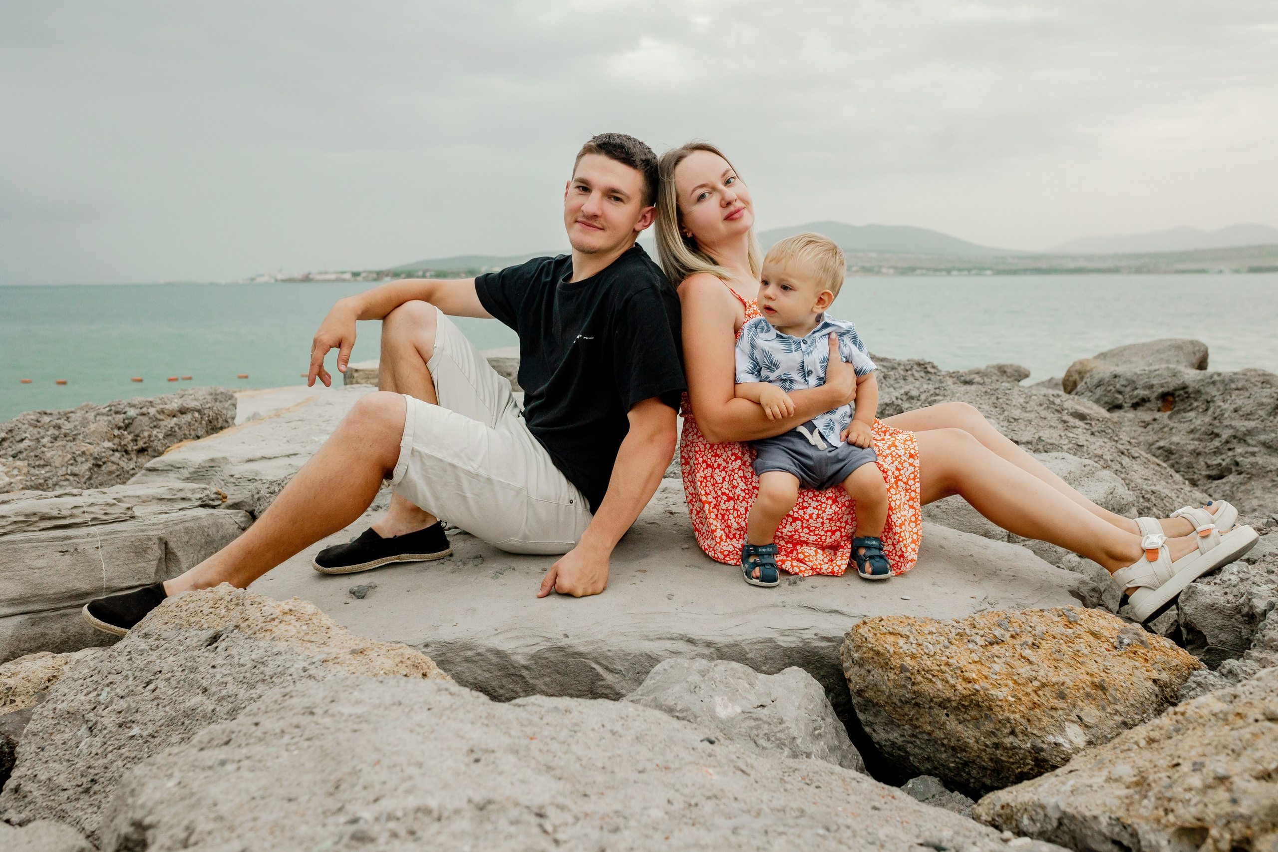 Ирина и Артем с сыном. Фотограф в Геленджике, Архипо-Осиповке, Абрау-Дюрсо, Кринице Виктория