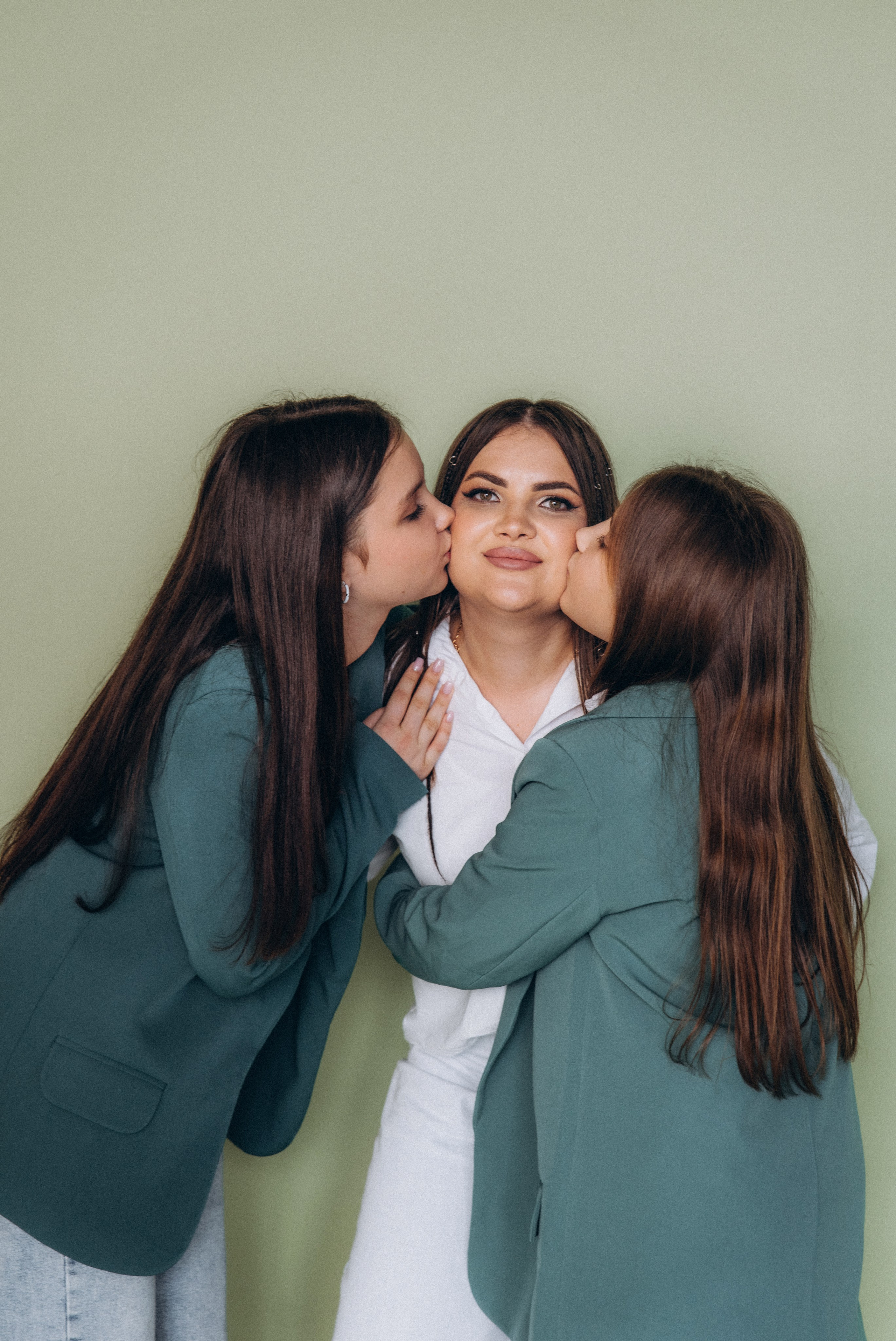 КАТЯ И ДОЧКИ. Ольга Козлова фотограф Волгоград olkiny-fotki.ru