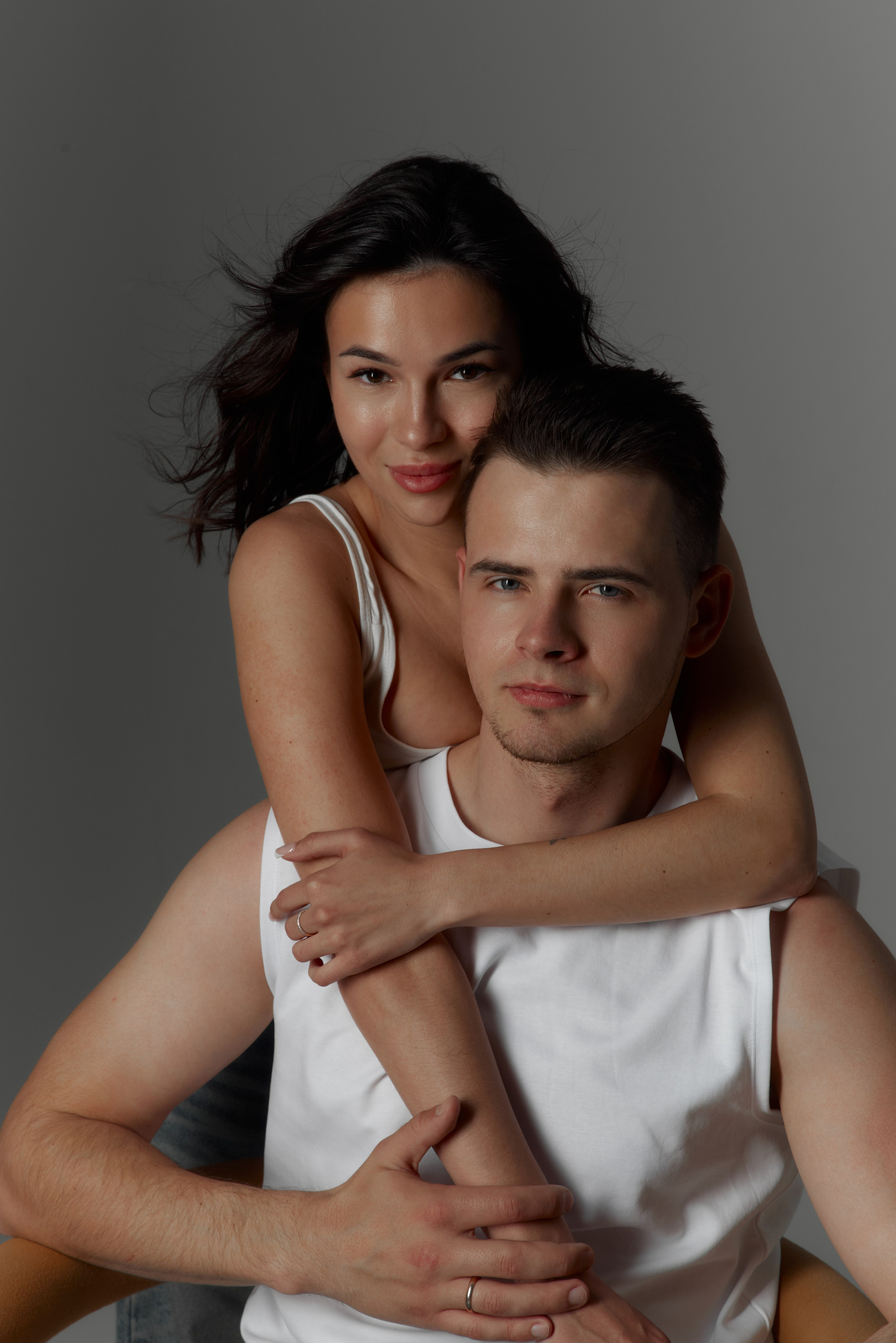 В студии. Фотограф | САРАТОВ | свадебные съемки/индивидуальные/семейные