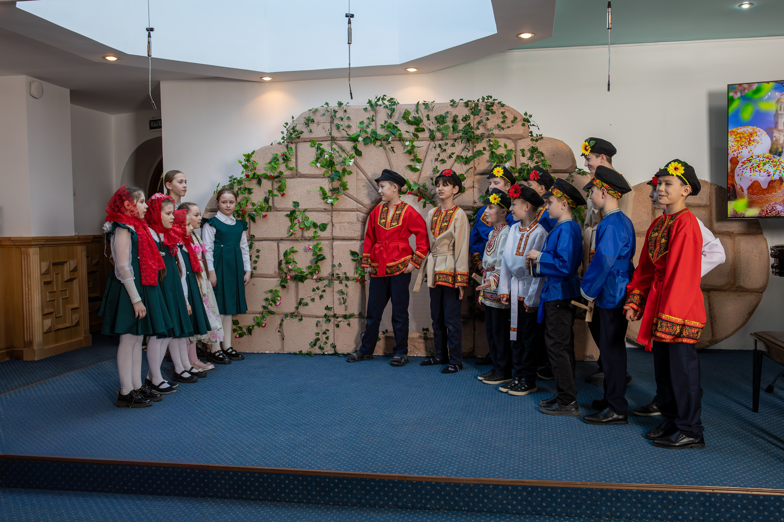 Пасхальный концерт Воскресная школа 2025. Фотограф Таинств Крещение и Венчания г. Магадан Власова Ульяна