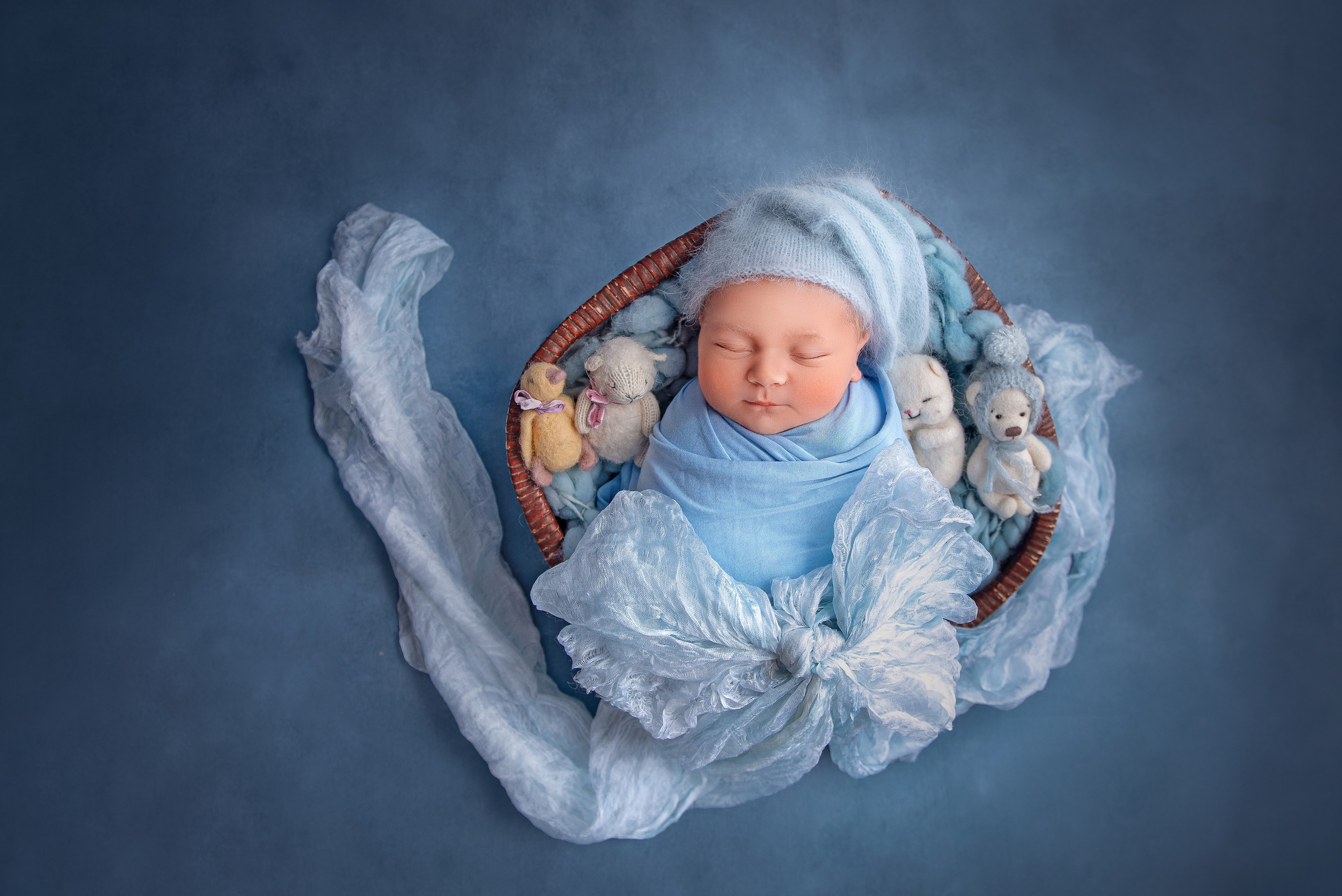 Новорожденные малыши. Фотограф новорожденных в Ярославле Anastasia Ray