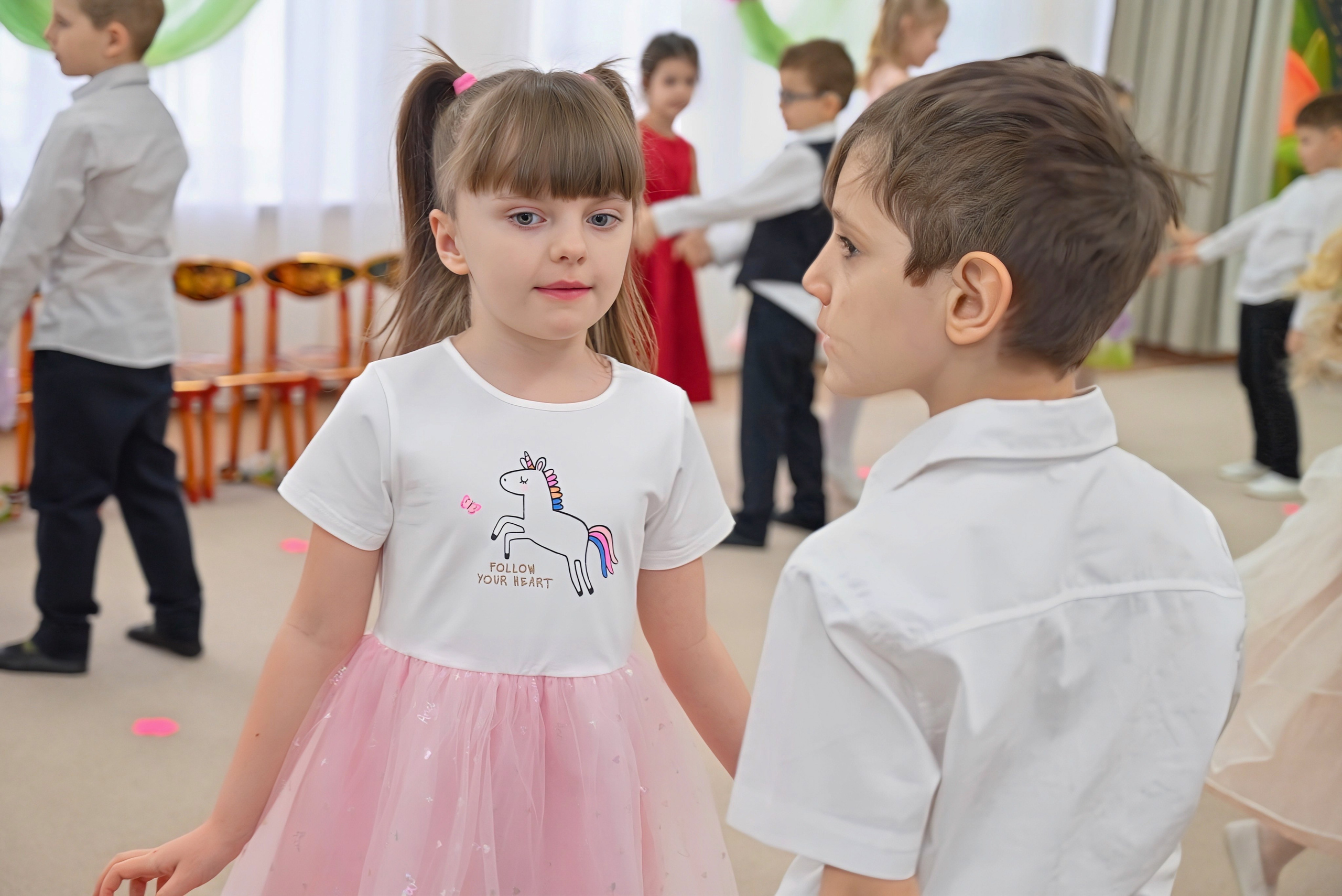 Праздник в группе Цветик семицветик. Семейный и детский фотограф Москва