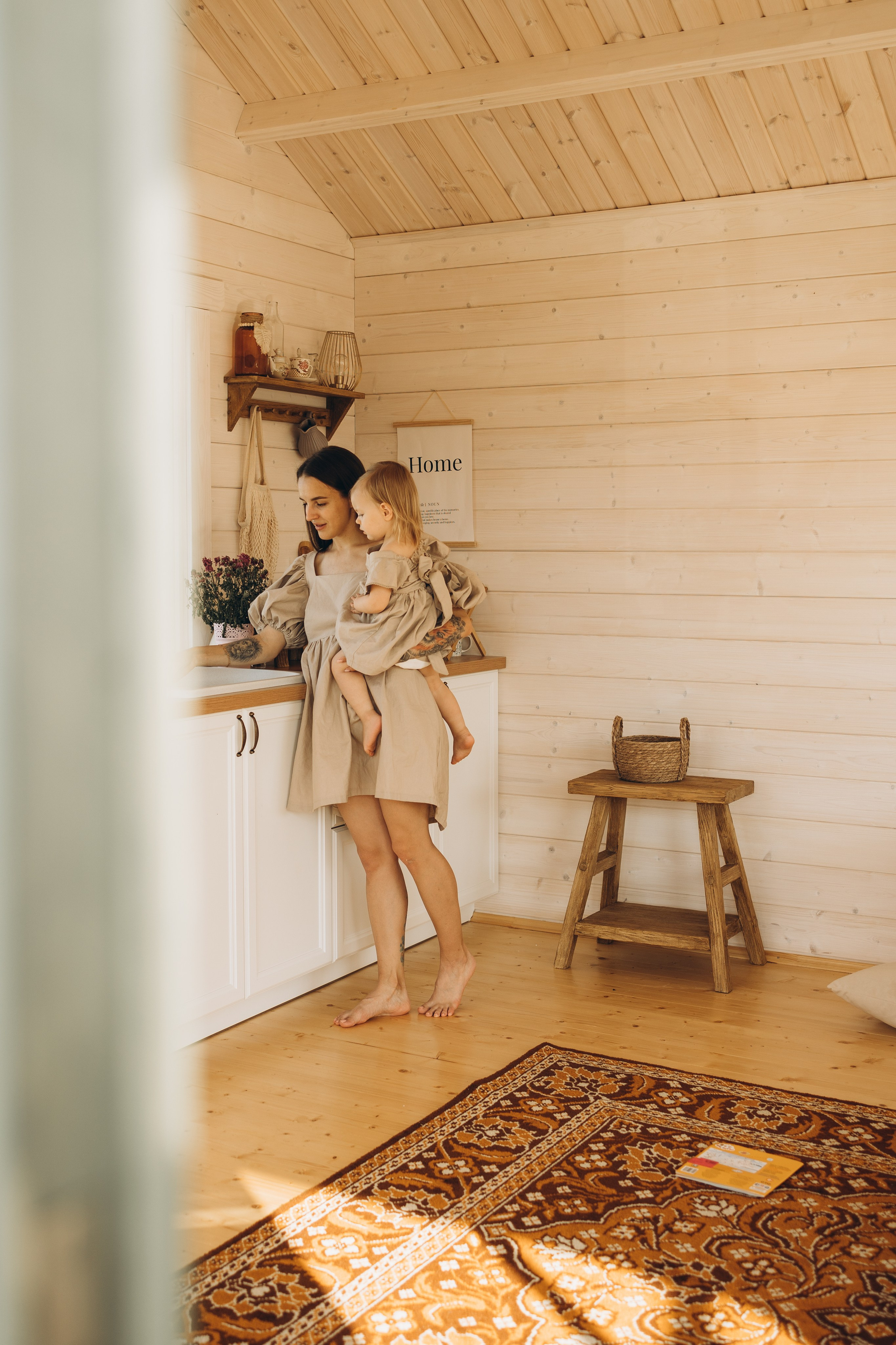 Оля и Мирослава Беседка. Семейный фотограф в Москве Виктория Ястребинская