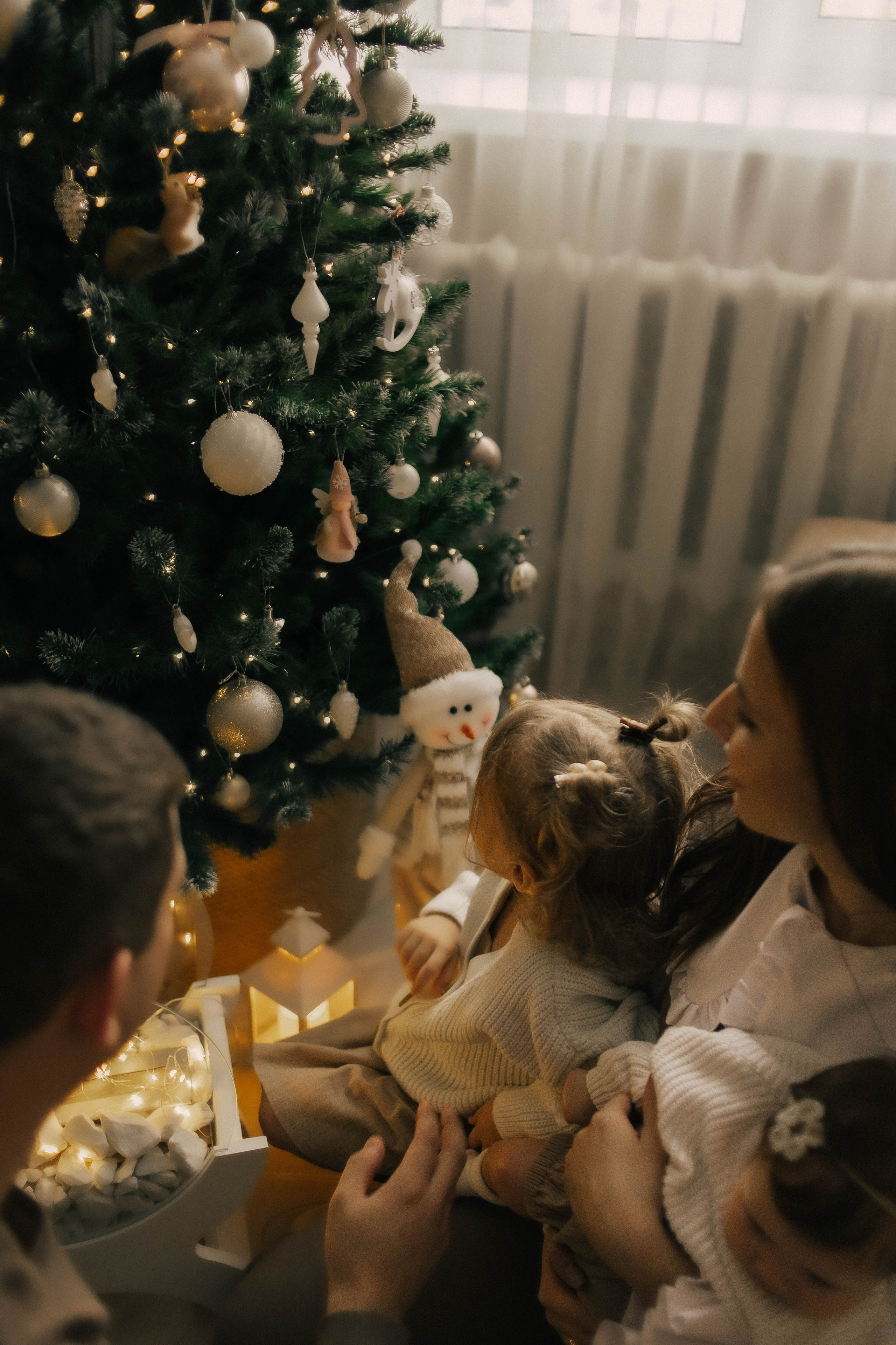 Анастасия, Андрей, Ариша и Анюта. Главная