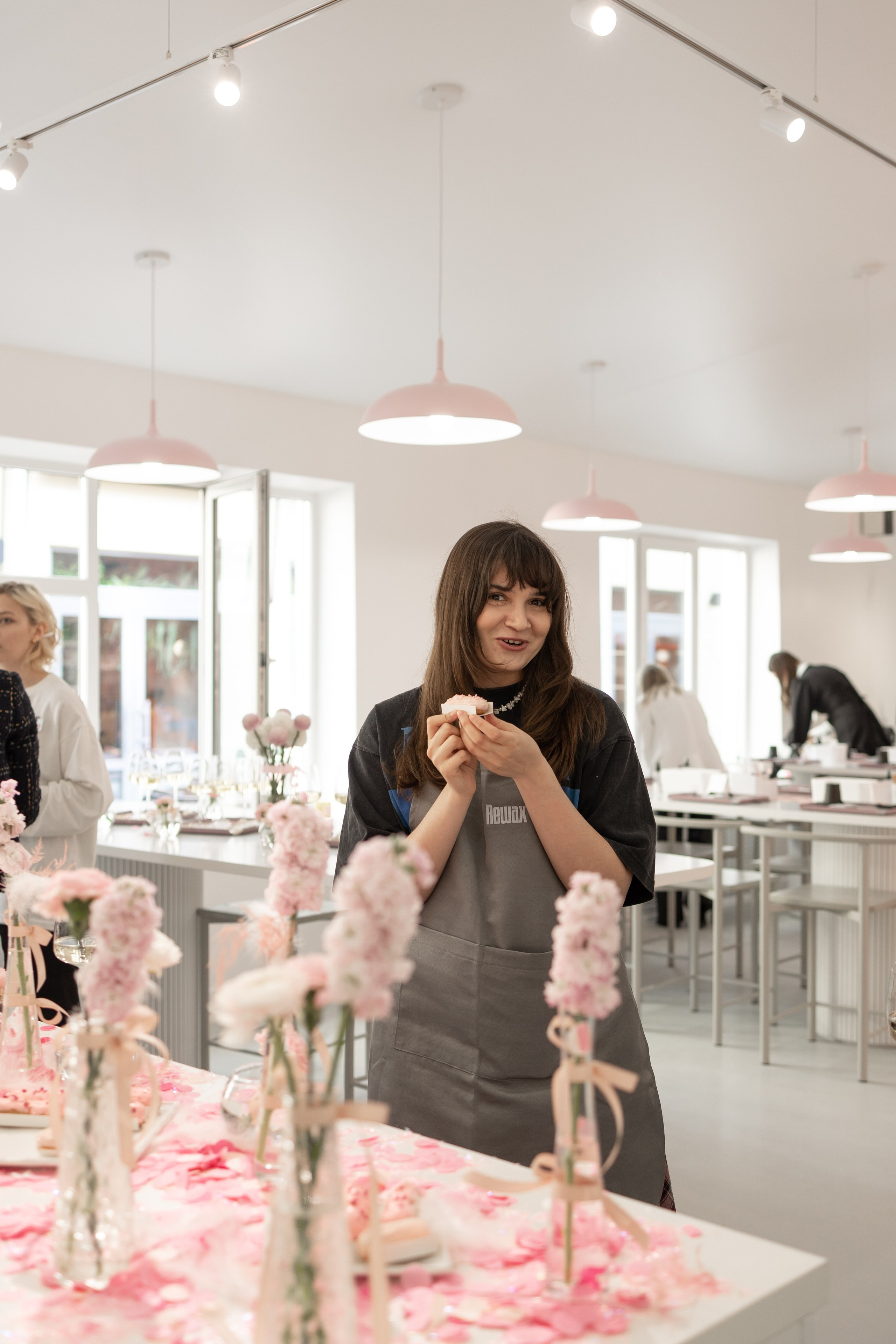 Rewax открытие Кирочная. Репортажный и портретный фотограф в Санктпетербурге. Видиосъемка мероприятий в Санкт-Петербурге