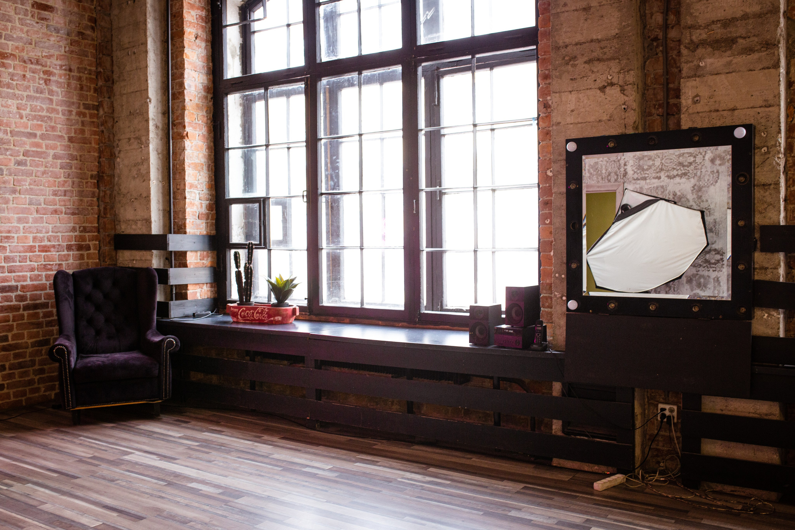 Зал для фотосессий и мероприятий NEW YORK. Фотостудия FABRIKA СПб