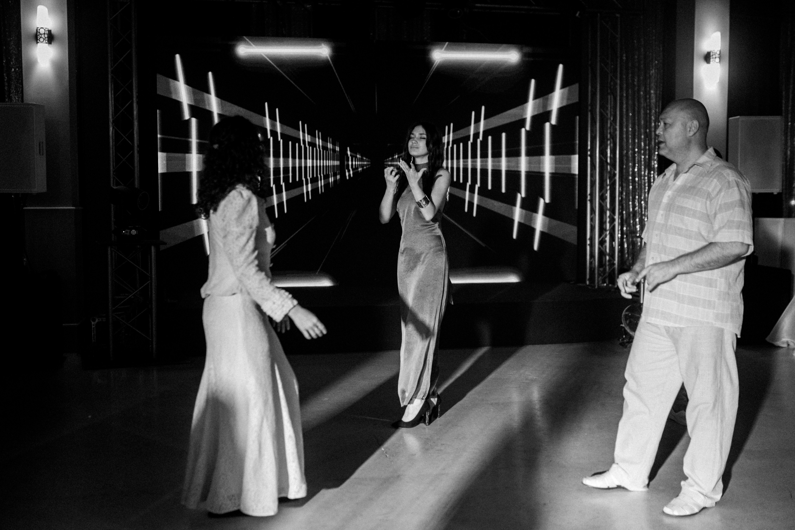 Банкет (Ксения & Никита). Свадебные фотографы в г. Сургут Маркова Наталья и Замахина Елена