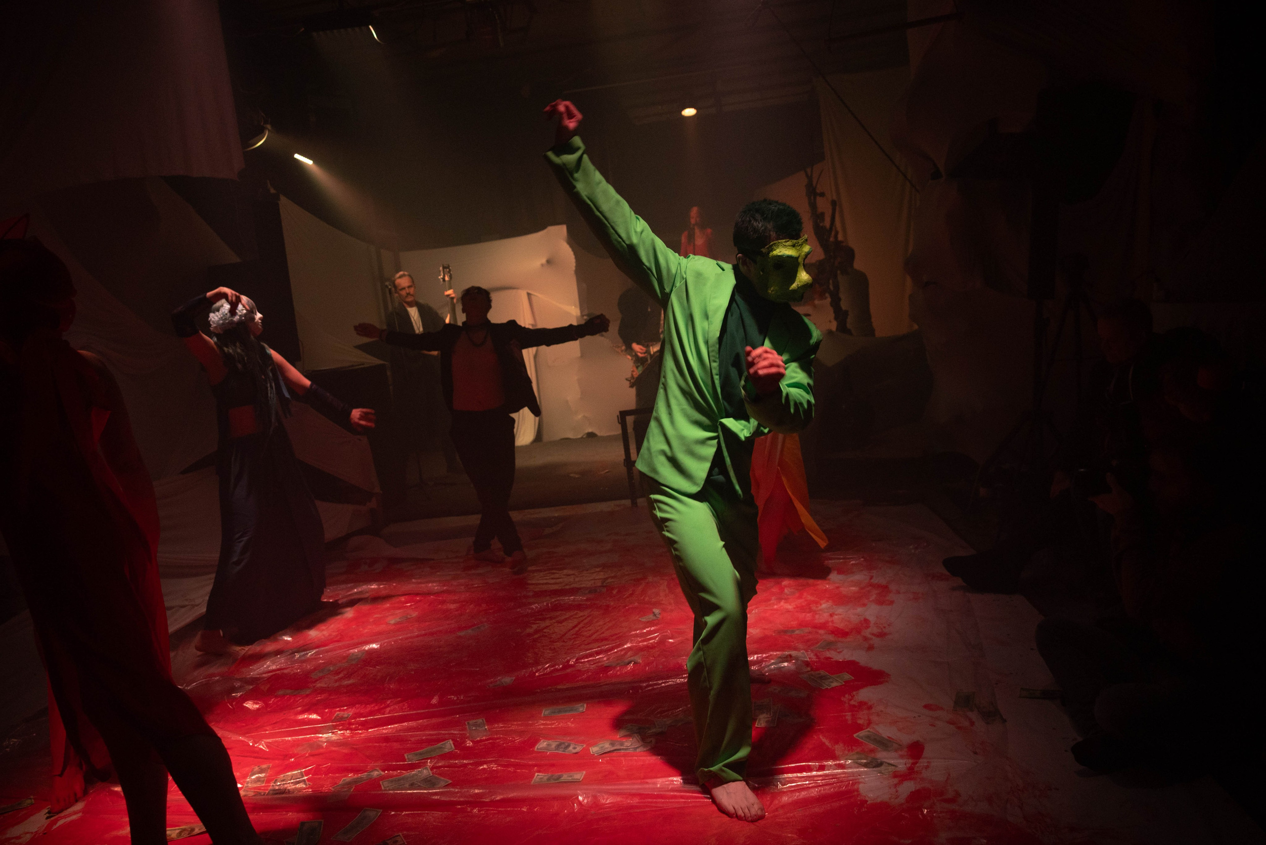 Перфоманс «Хуже». Репортажный и портретный фотограф в Воронеже