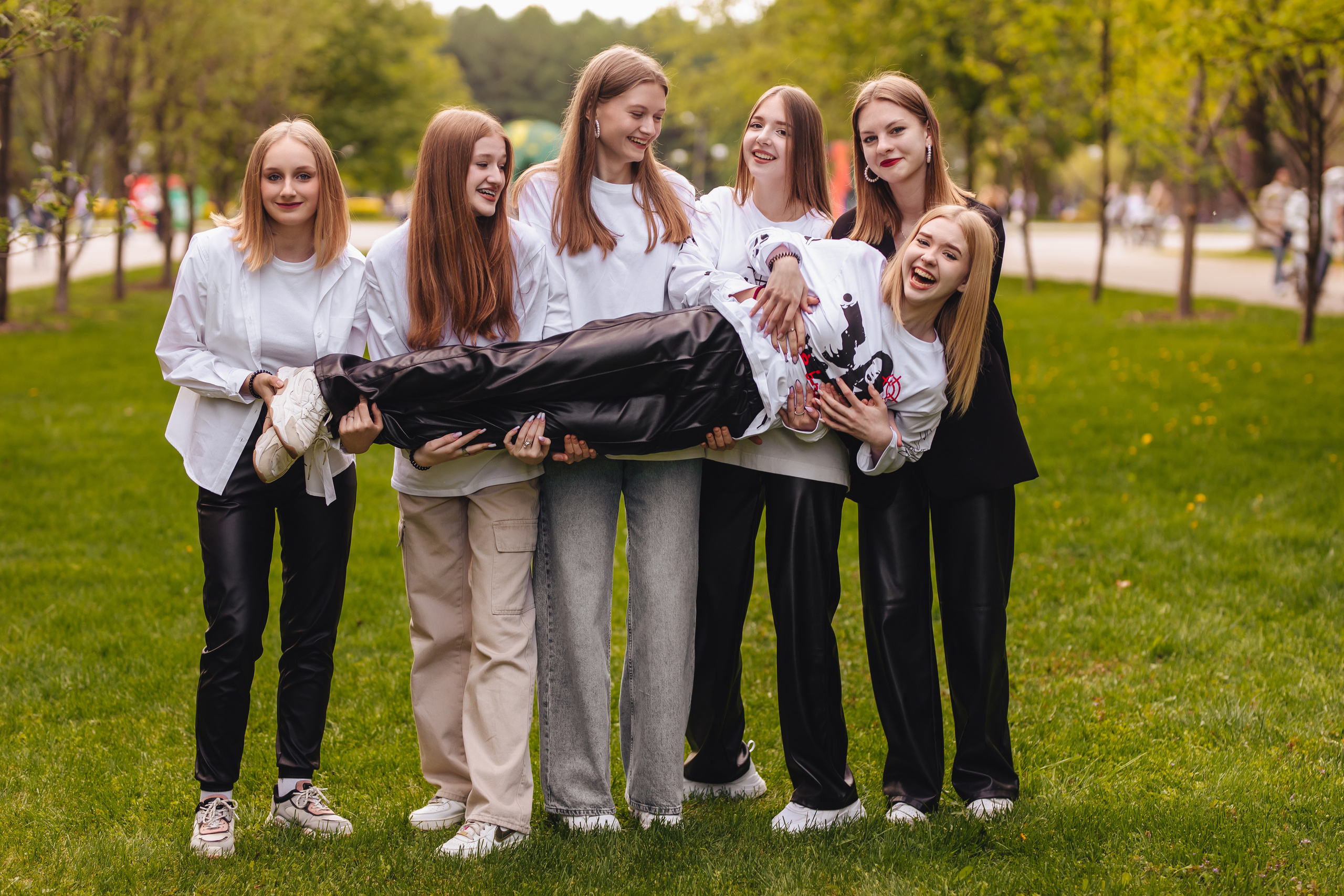 9 класс Белоусовский парк. Свадебный и семейный фотограф в Туле и области Маша Костина