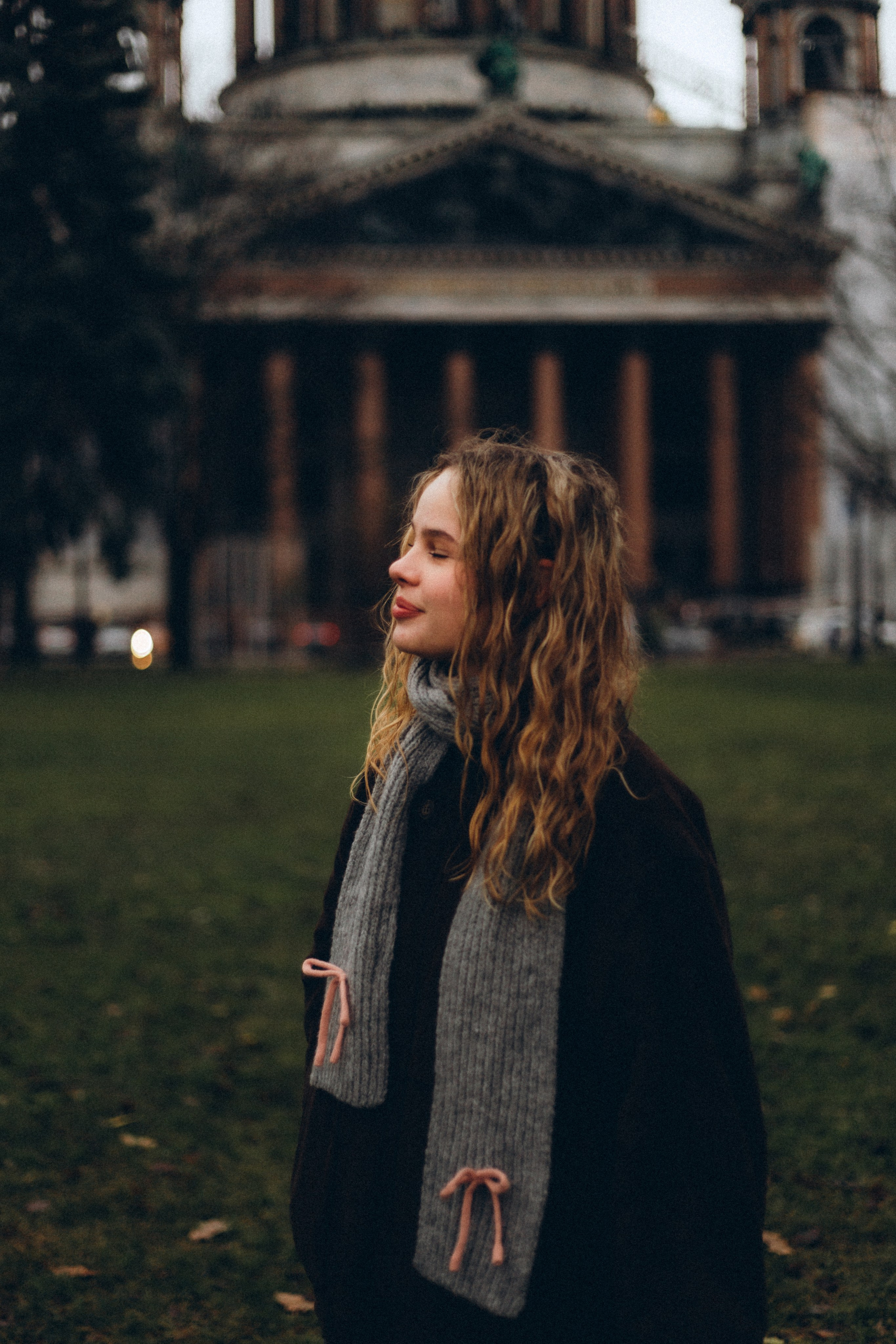 Лиза осенняя прогулка по Питеру. Фотограф Санкт-Петербург Князева Елизавета