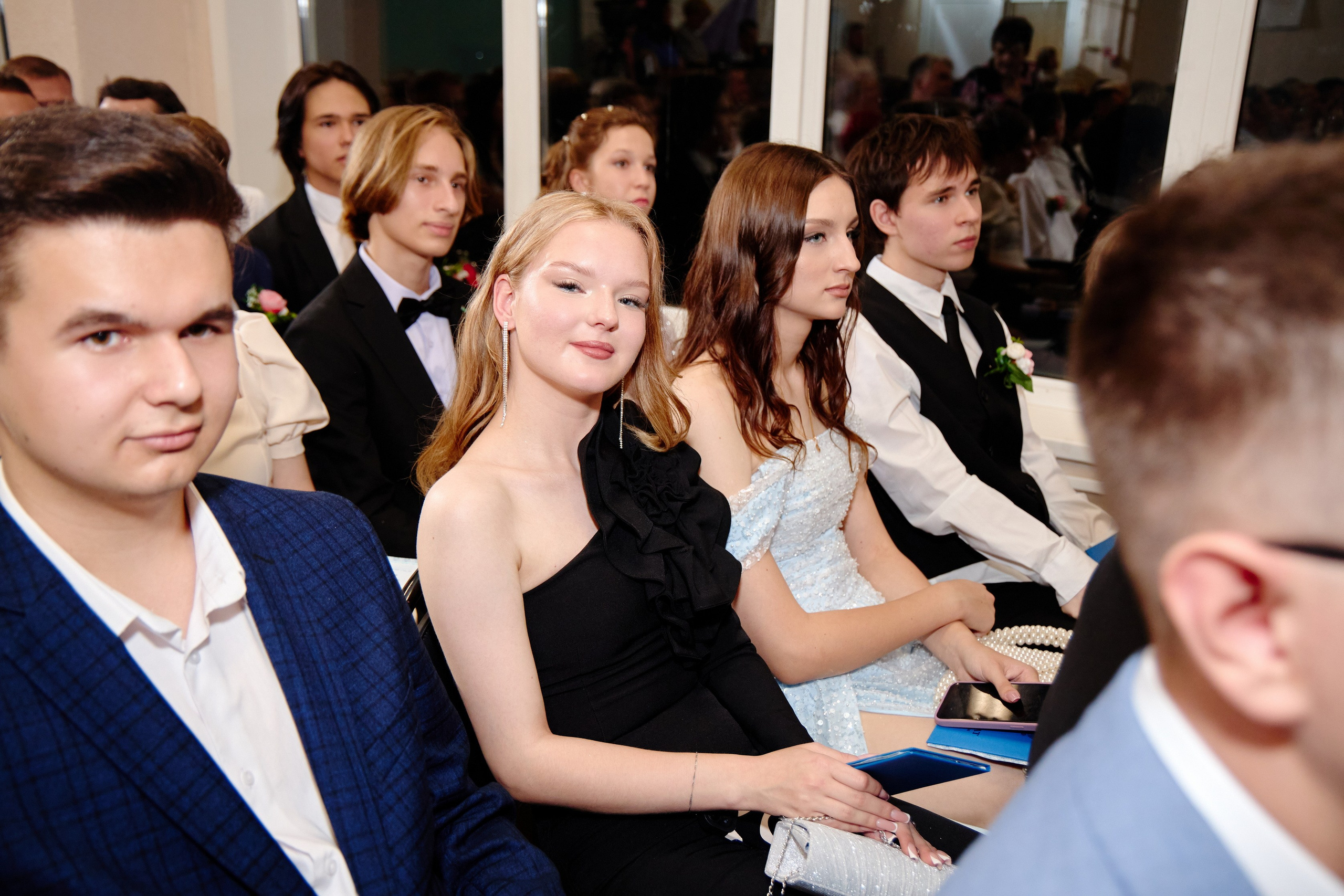 Выпускной 35 Сош. Фотограф Выпускные альбомы Таганрог Сергей Коробченко