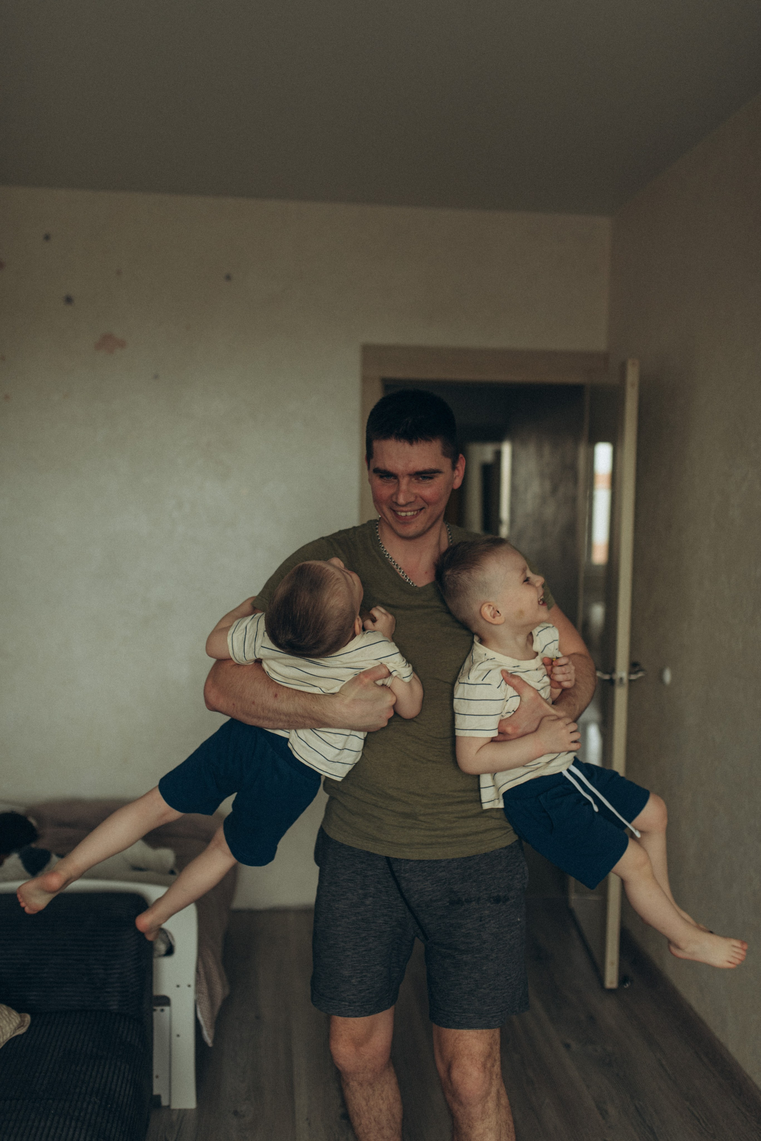 Веселая домашняя съемка. Семейный фотограф в Москве Екатерина Север