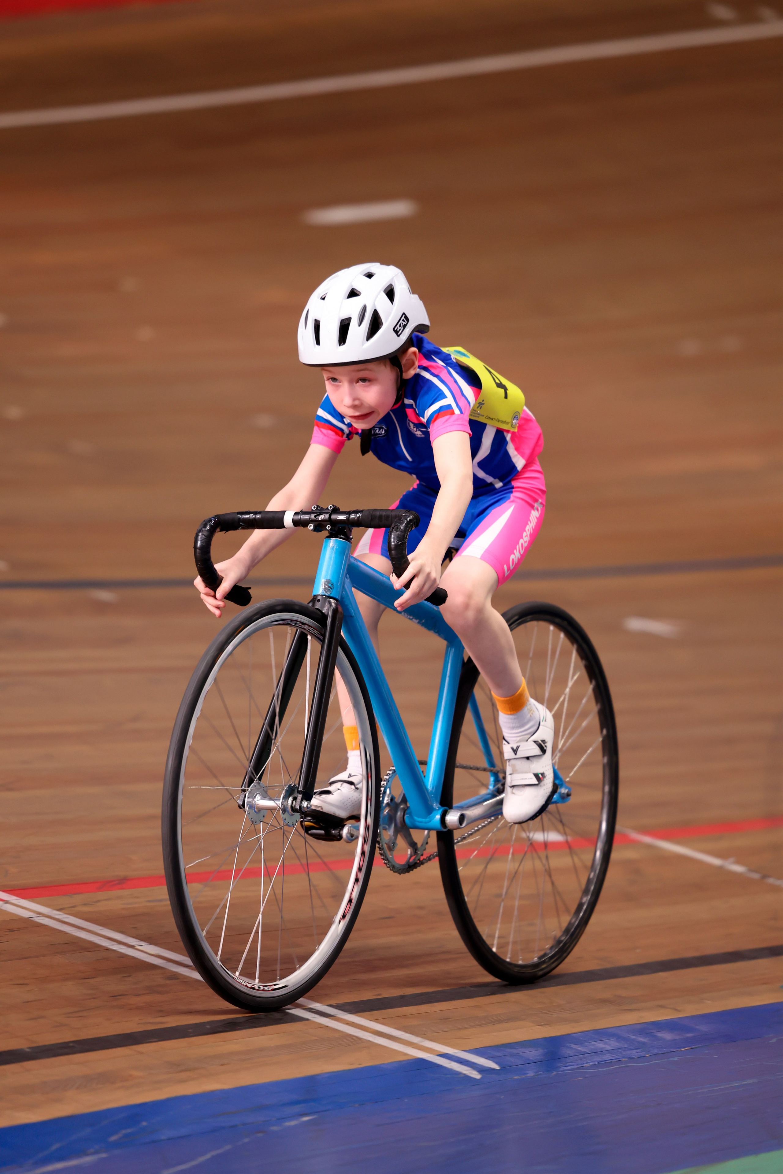 Пятый этап Региональных соревнований по велоспорту на треке (Гит, Скретч) 15.03.2025. Спортивный и репортажный фотограф Антон Тереханов