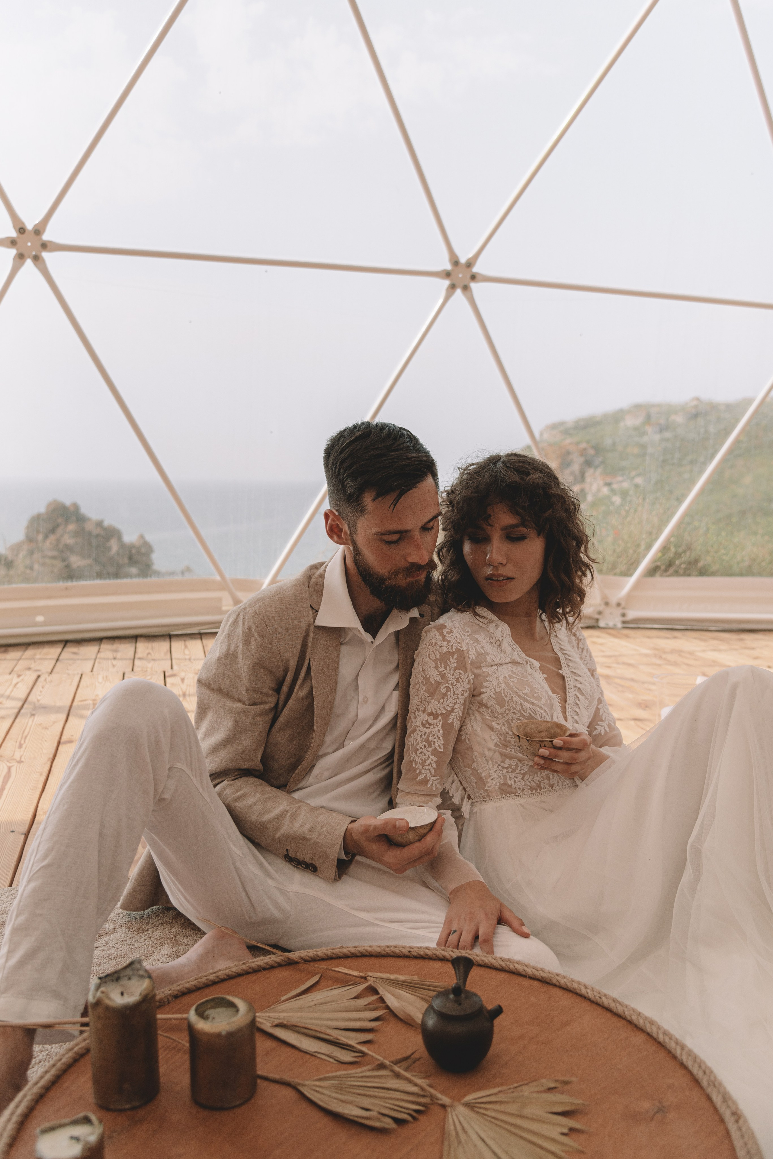 Свадебная фотосессия в Щелкино ,Бухта Космонавтов. Выездная церемония на берегу моря Крым. Свадебный и семейный фотограф и видеограф, Крым, Москва, Санкт -Петербург