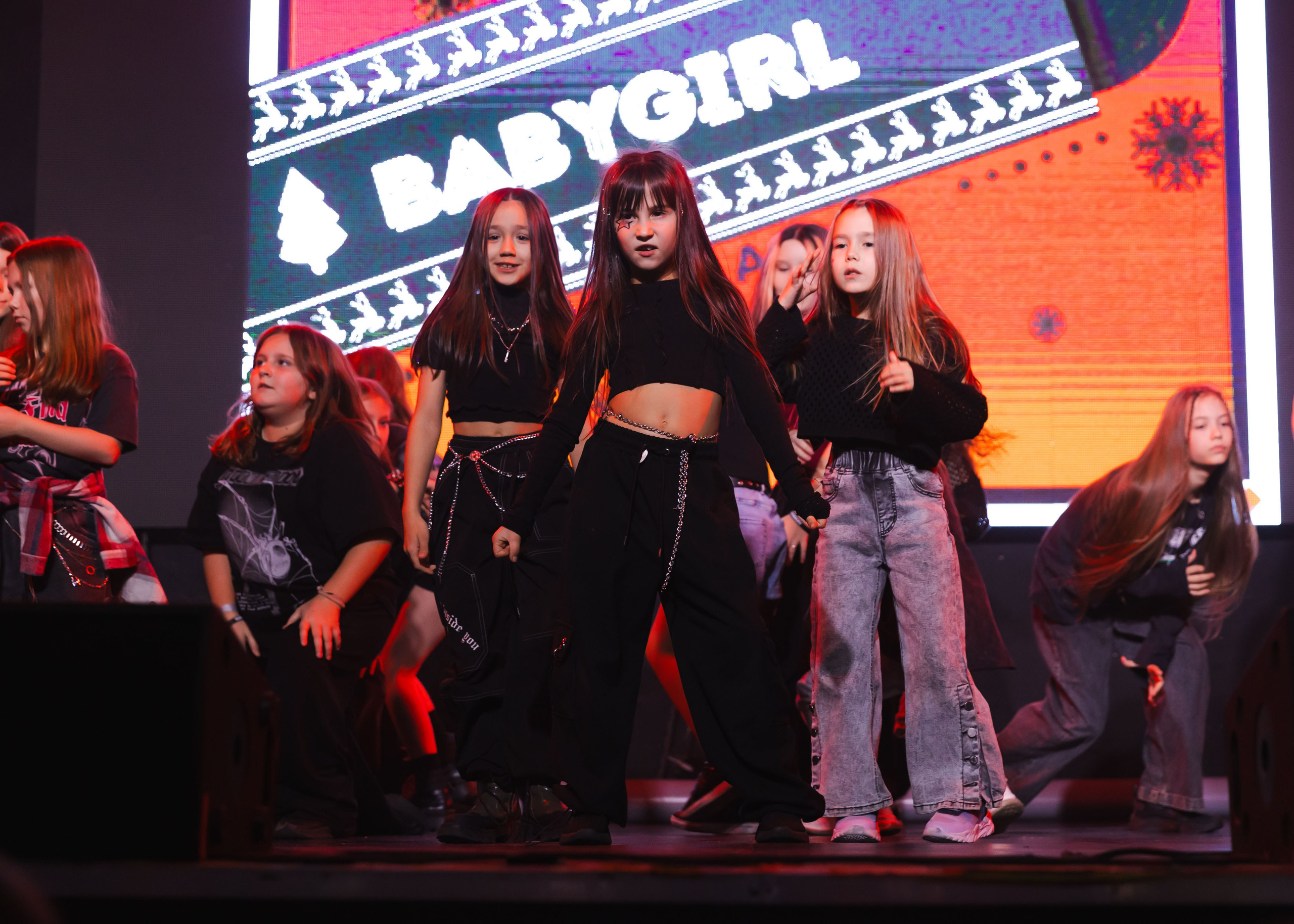 21.12.2025 Новогодняя Тусовка Non Stop. ФОТОГРАФ ВИНОГРАДОВА ДАРЬЯ