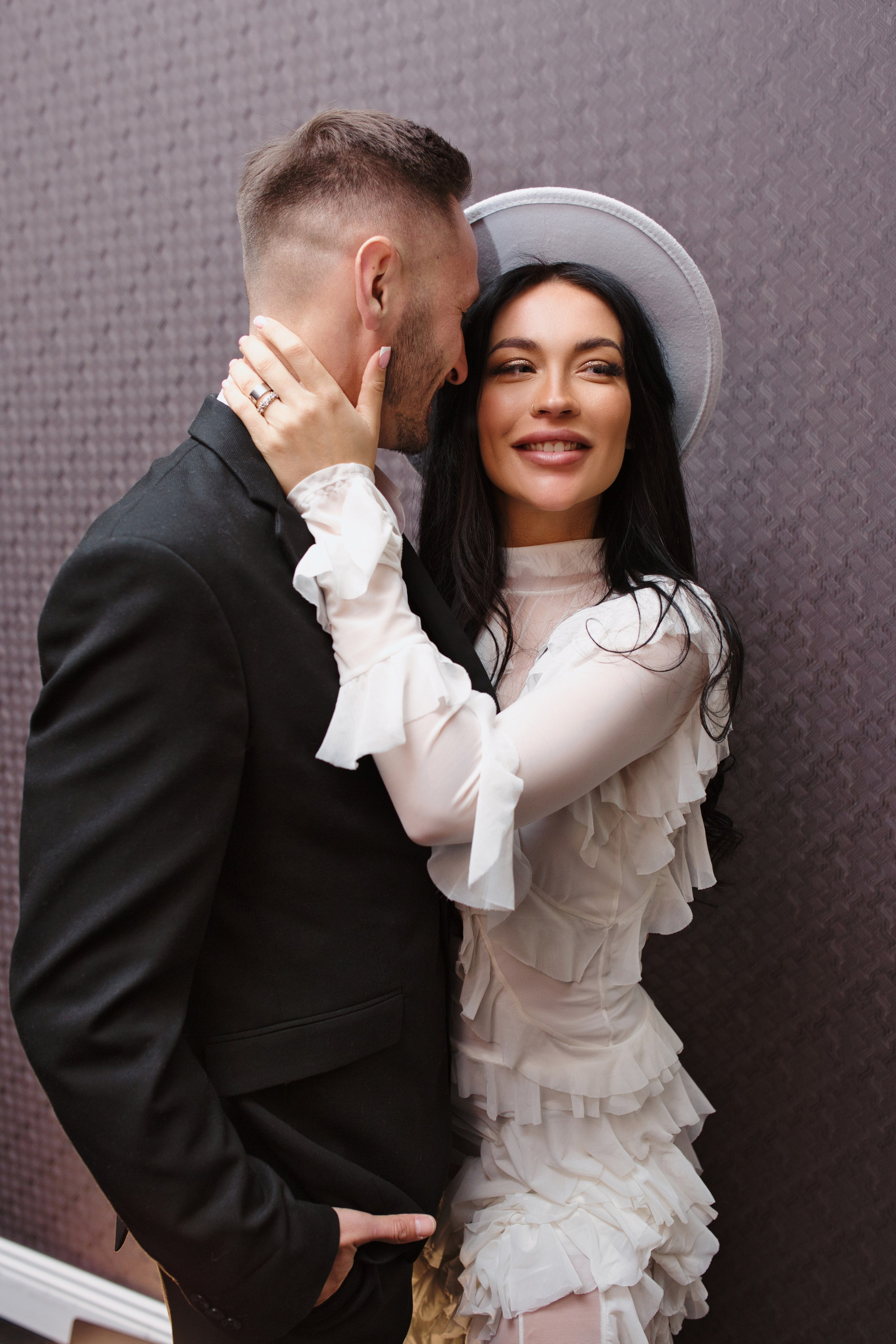 Фотосессия предложения руки и сердца во Владивостоке. Портретный, свадебный, репортажный фотограф во Владивостоке Юлиана Джули Фокс