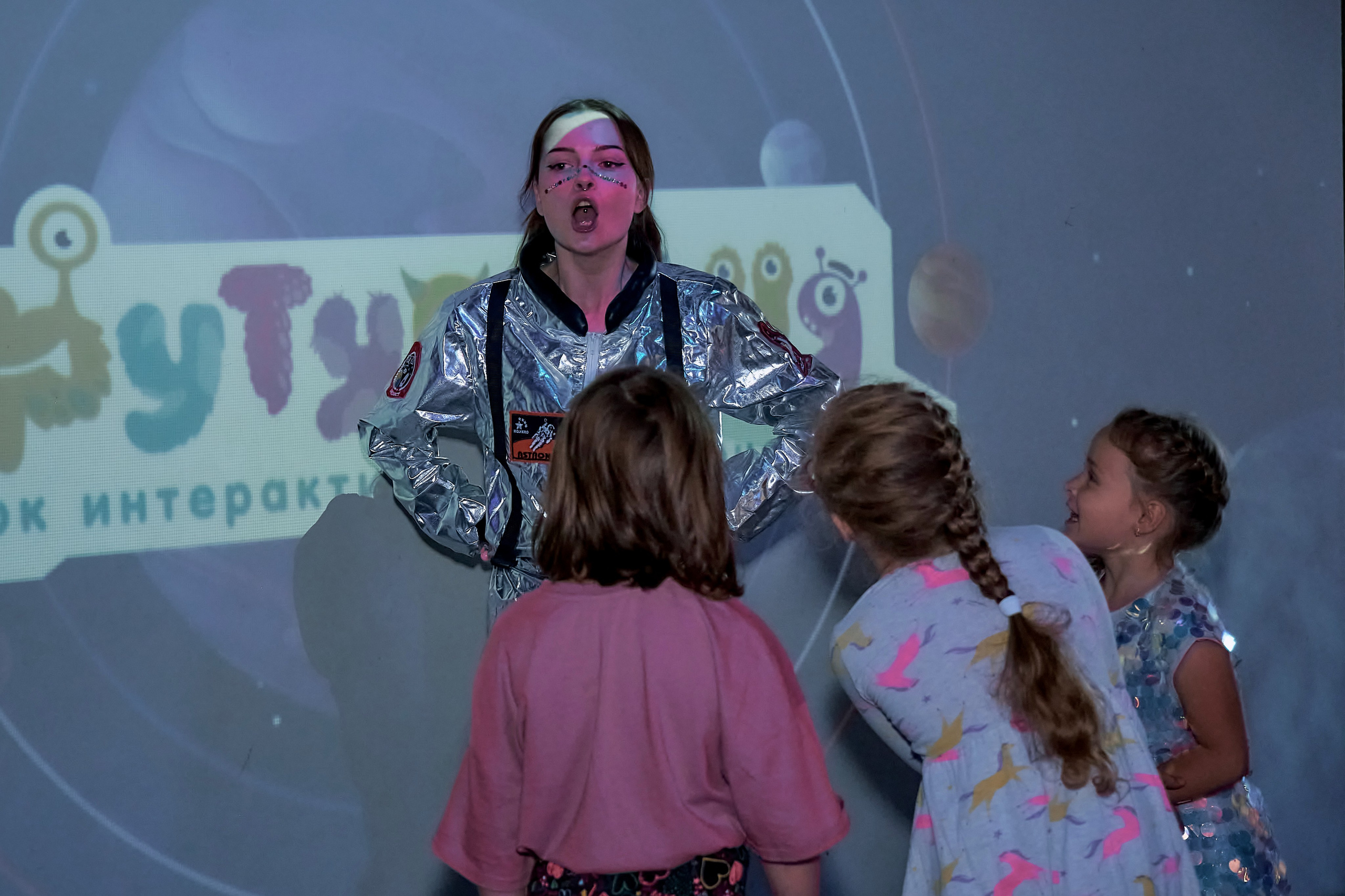 Футурамия. Фотограф в Екатеринбурге Наталия Нарышкина, бизнес контент, танец