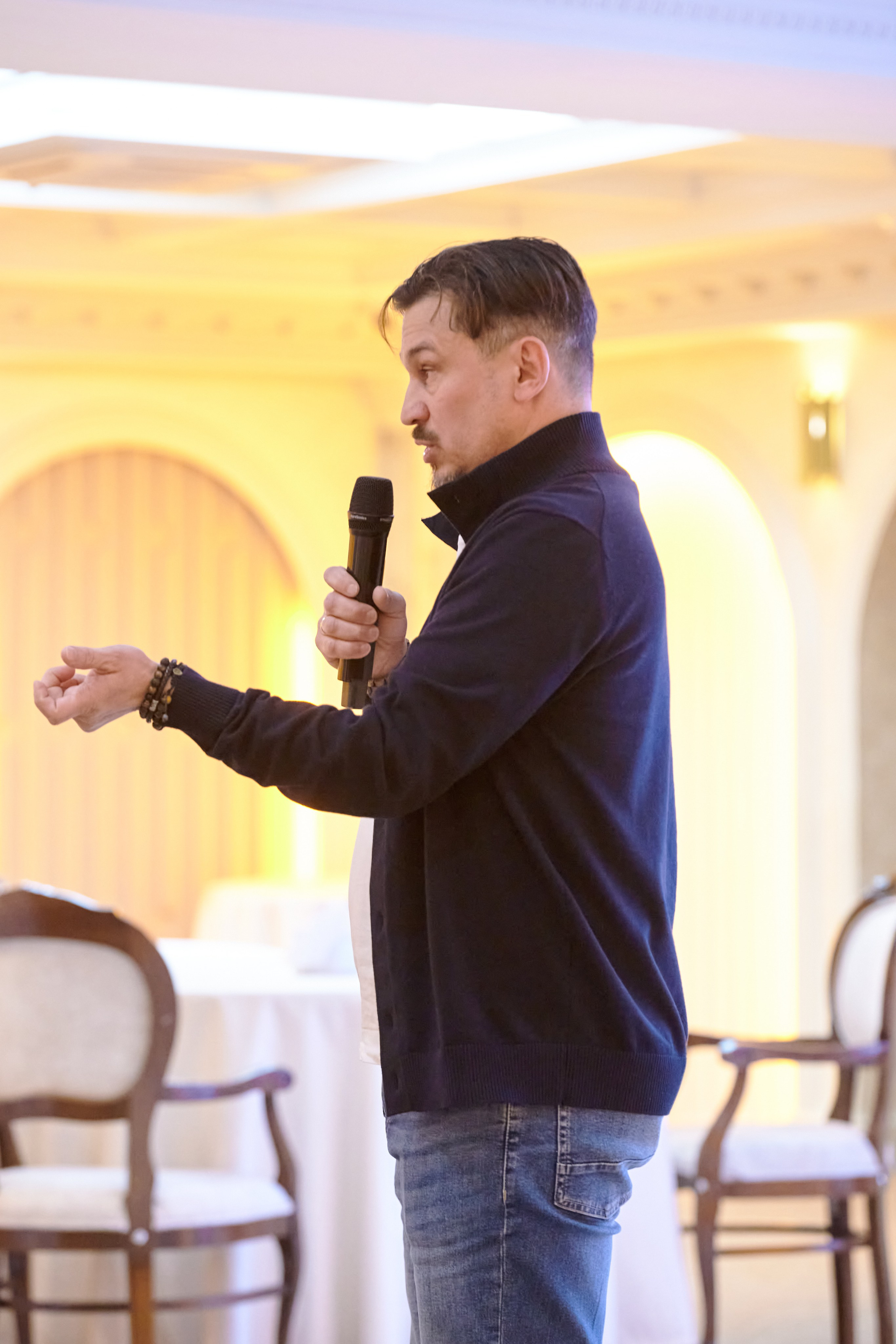 Корпоративная съемка праздников, семинаров и других мероприятий в Сургуте. Студия по производству фото- и видео-контента «АППЕРТУРА»