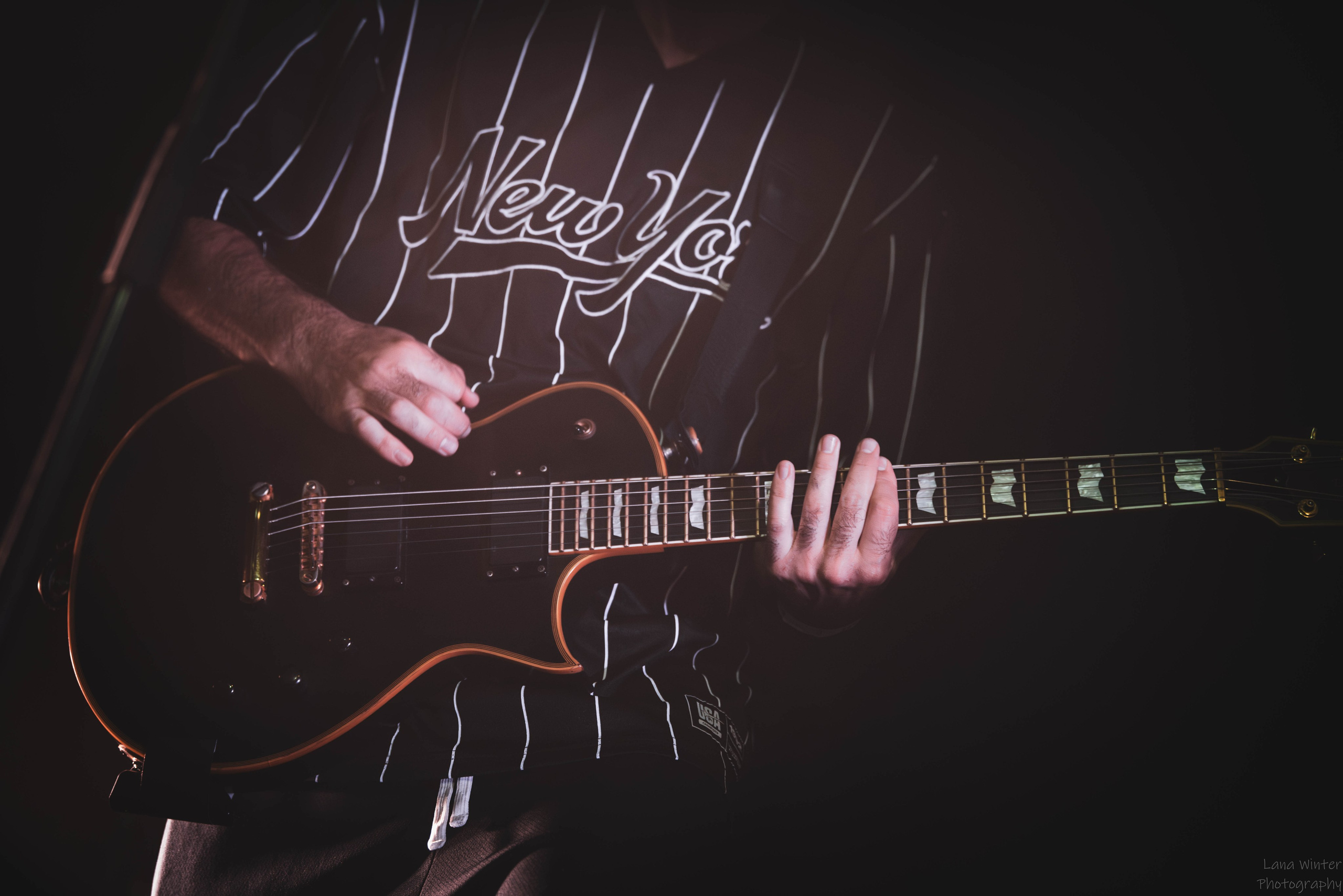 7000$ (29 июня 2025 года, Москва, клуб Урбан). Фотограф Светлана Блинова, Москва и Московская область