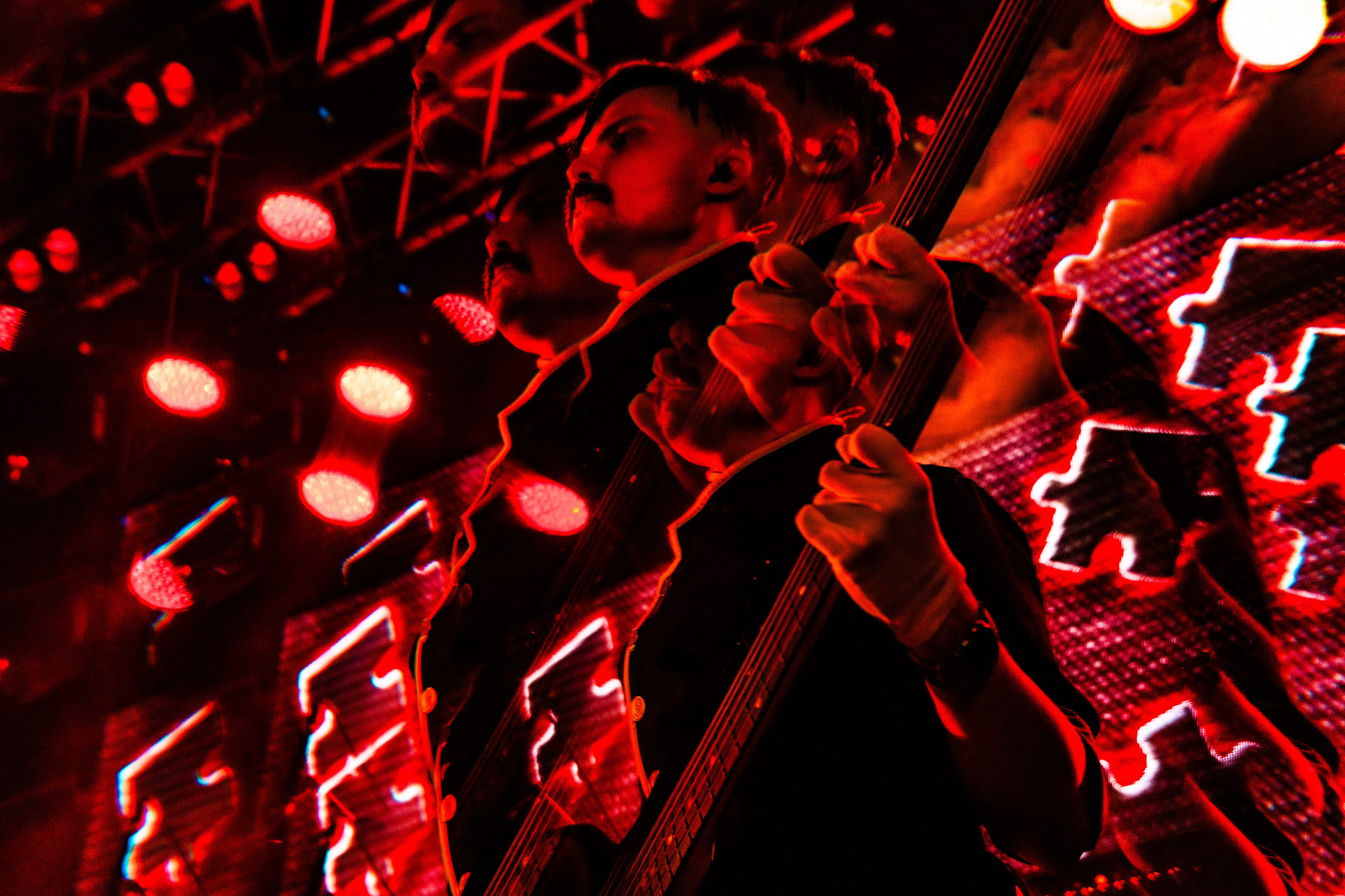 SARA. Репортажный фотограф Екатеринбург | Яркий, качественный репортаж | Концерты, клубы, репортаж, праздники, корпоративы