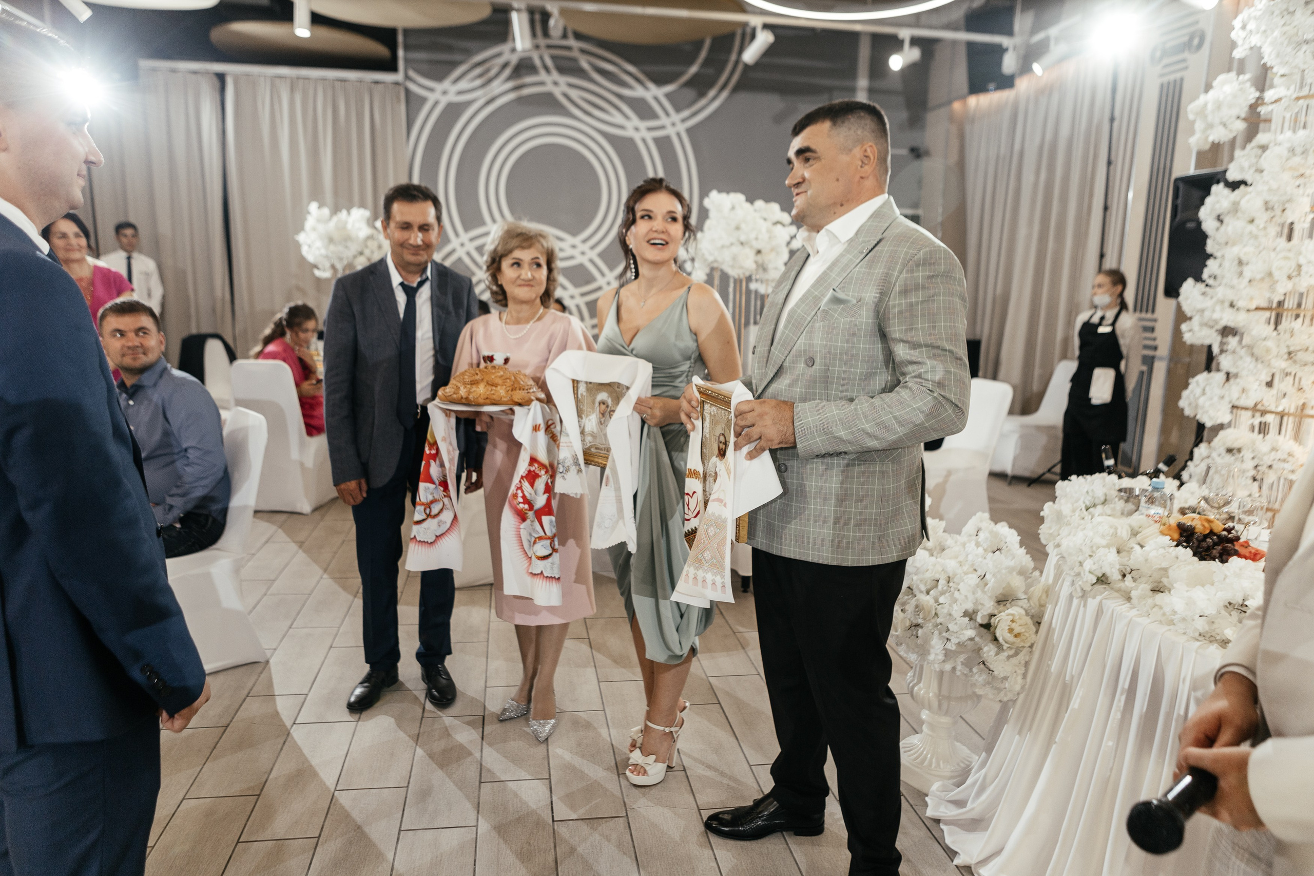 Свадебный фотограф Уфа — Руслан ГабдлисламовЖивые эмоции, красивые кадры, воспоминания на всю жизнь.Работаю по всей Республике Башкортоста. Свадебный фотограф Уфа Руслан Габдлисламов