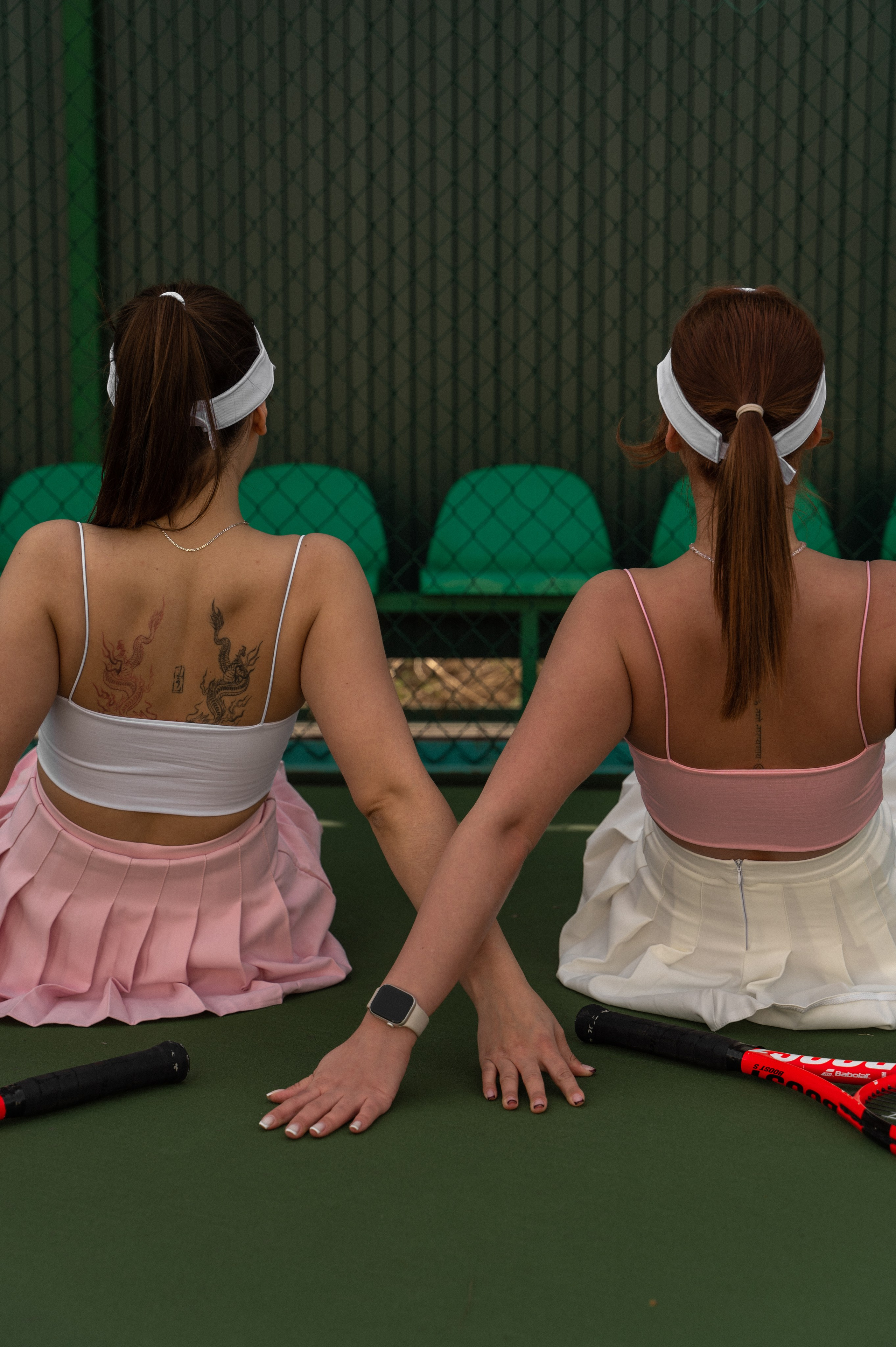 Подружки. ФОТОГРАФ/РУДНЫЙ/КОСТАНАЙ