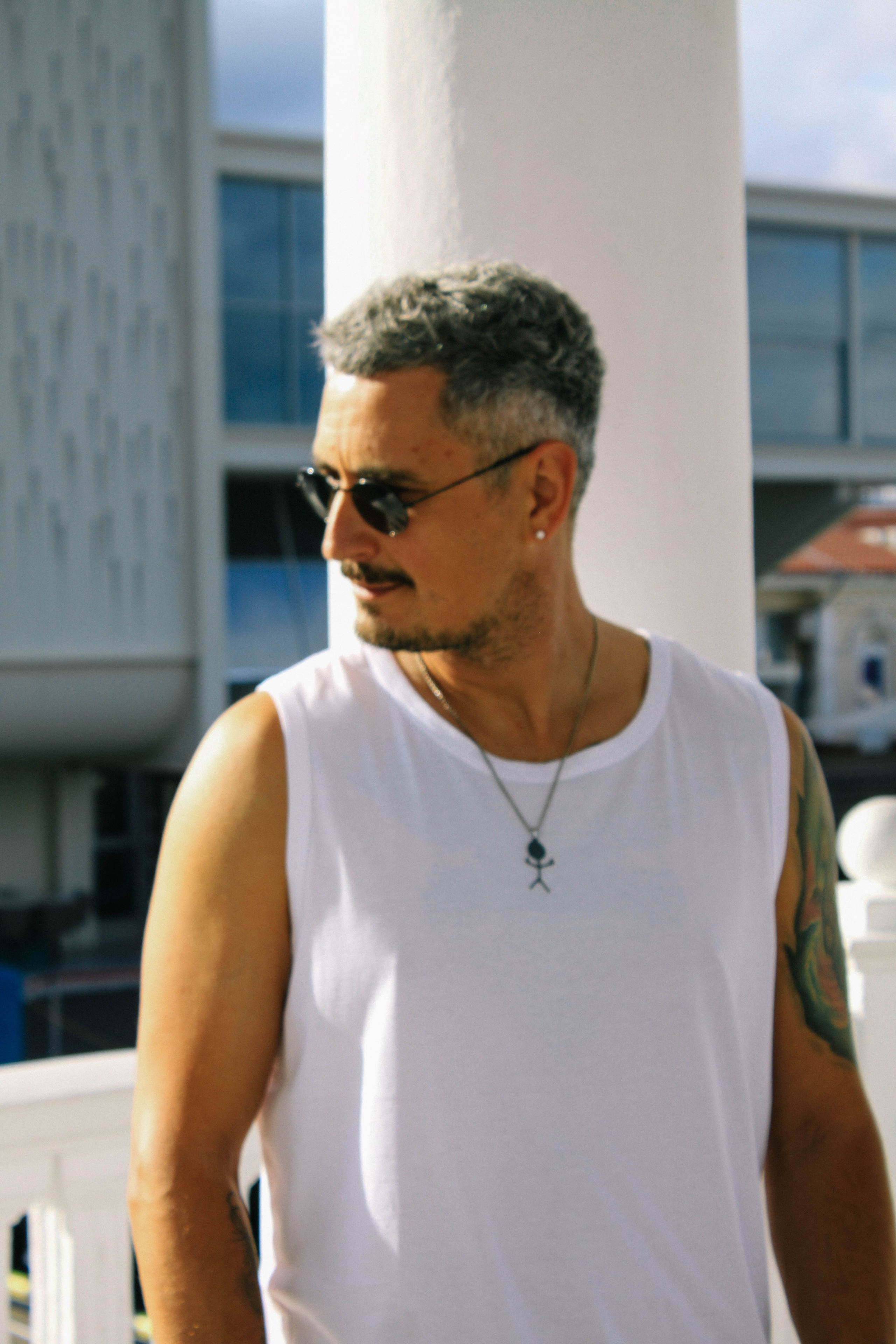 Мужской портрет, мужская фотосессия. Портретный и ню фотограф в Москве Александра Мишура